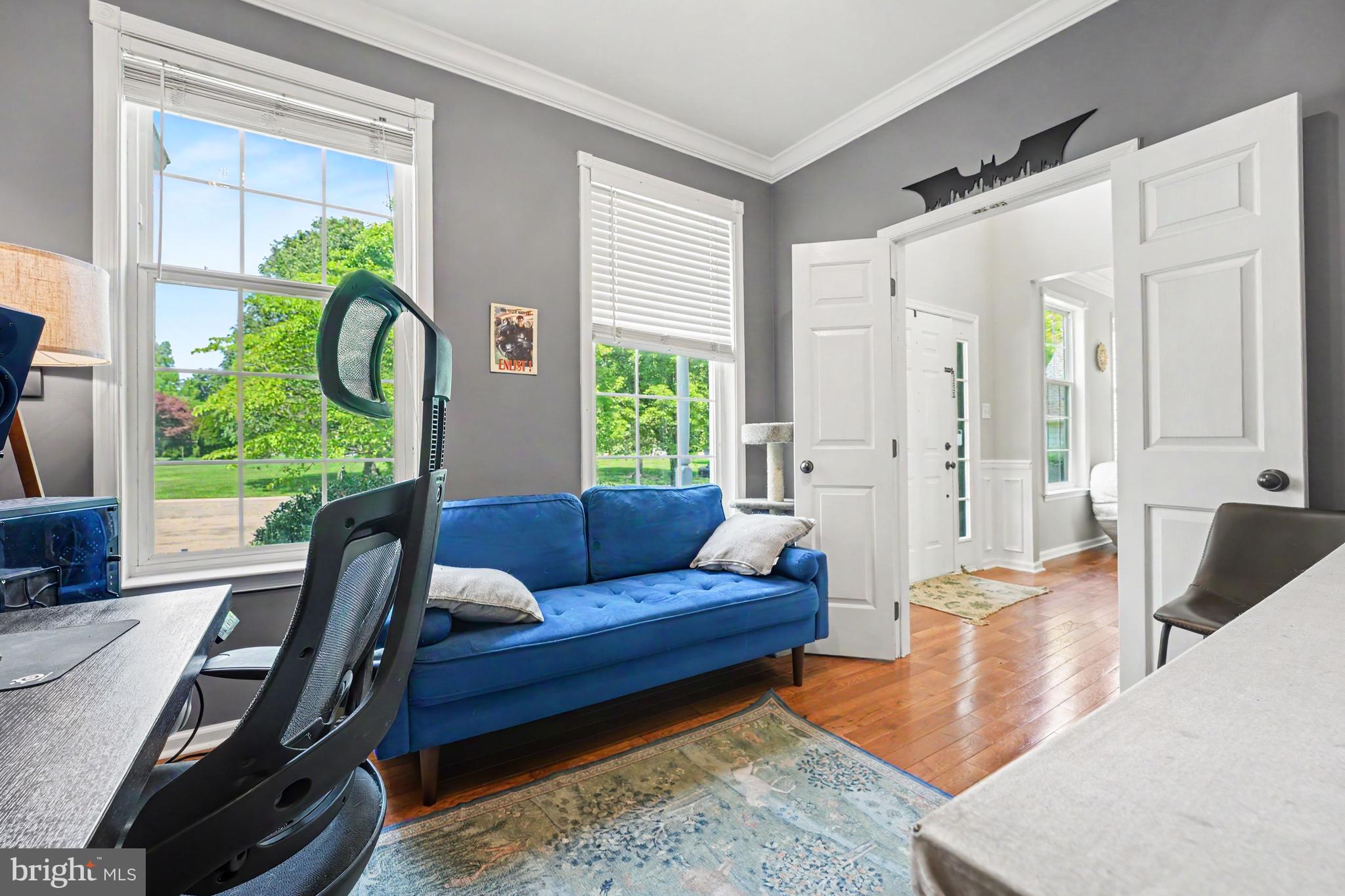 HAWTHORNE LANE - Residential