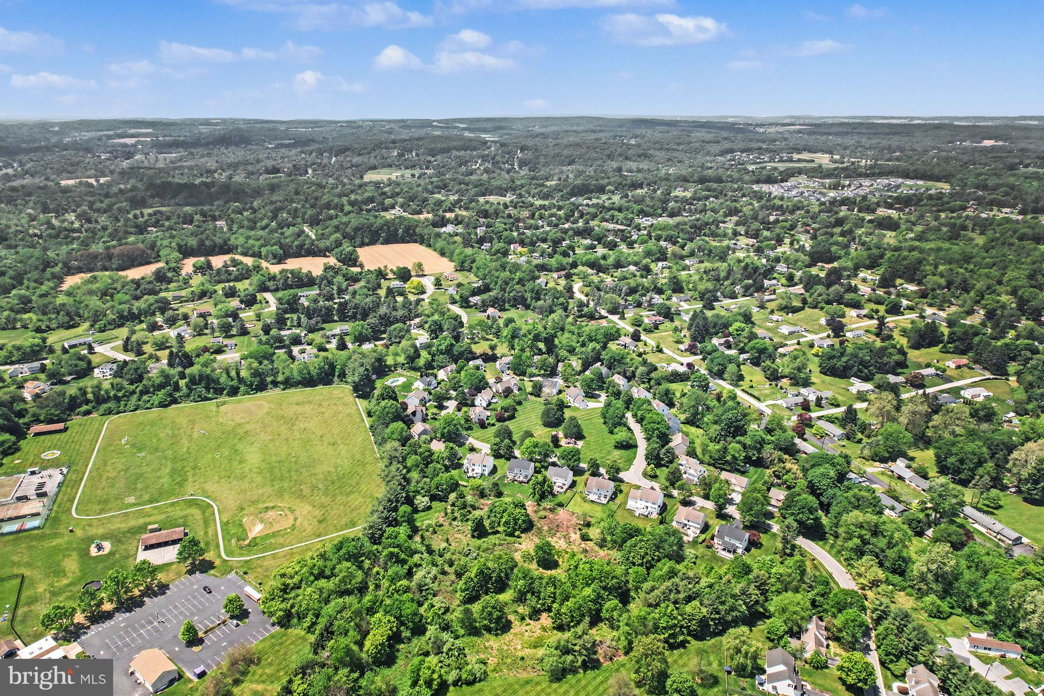HAWTHORNE LANE - Residential