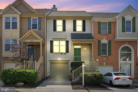 Photo of 7635 Monitor Court, MANASSAS, VA 20109 (MLS # VAPW2116968)