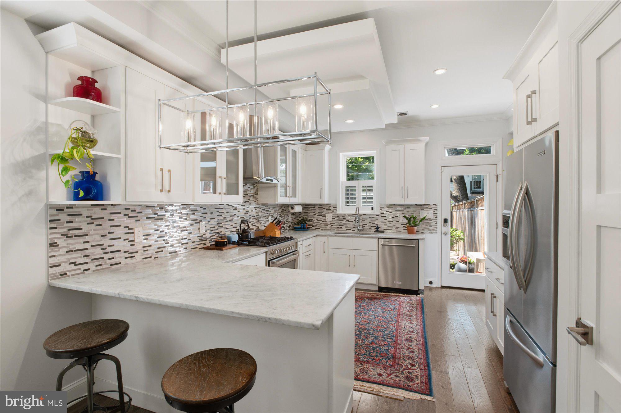 LOGAN CIRCLE - Residential