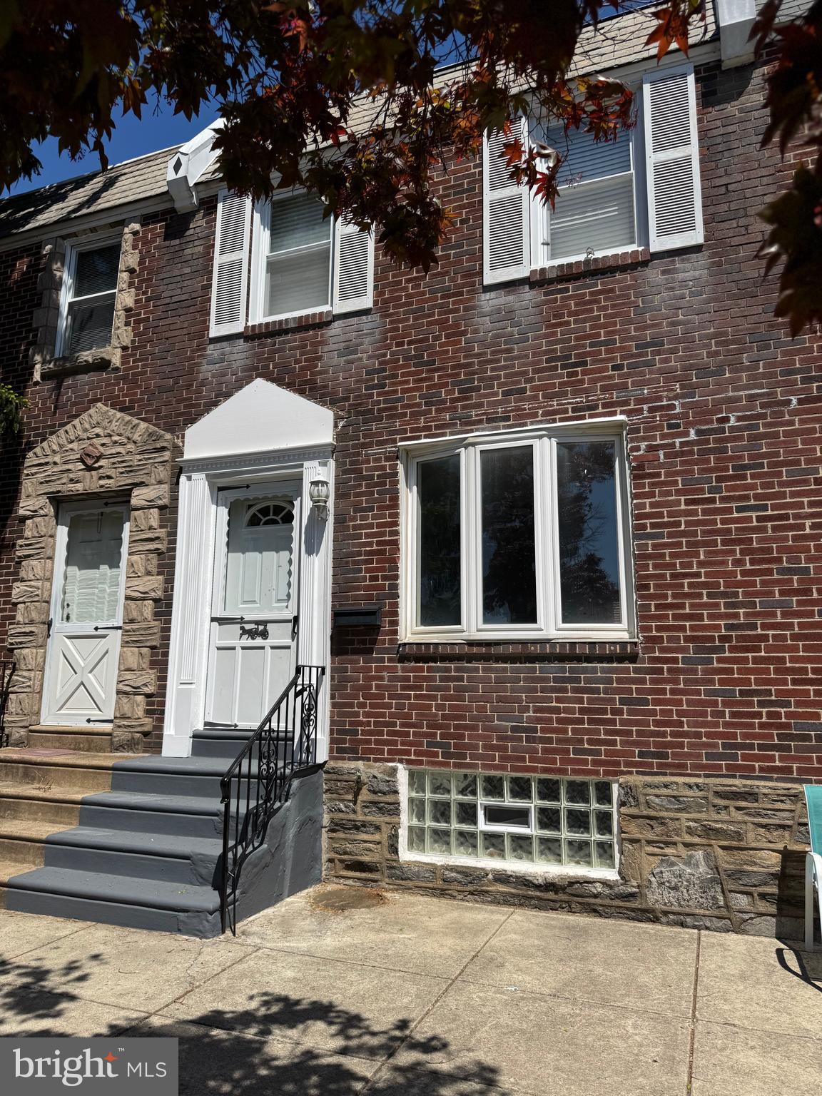 MAYFAIR (WEST) - Residential Lease