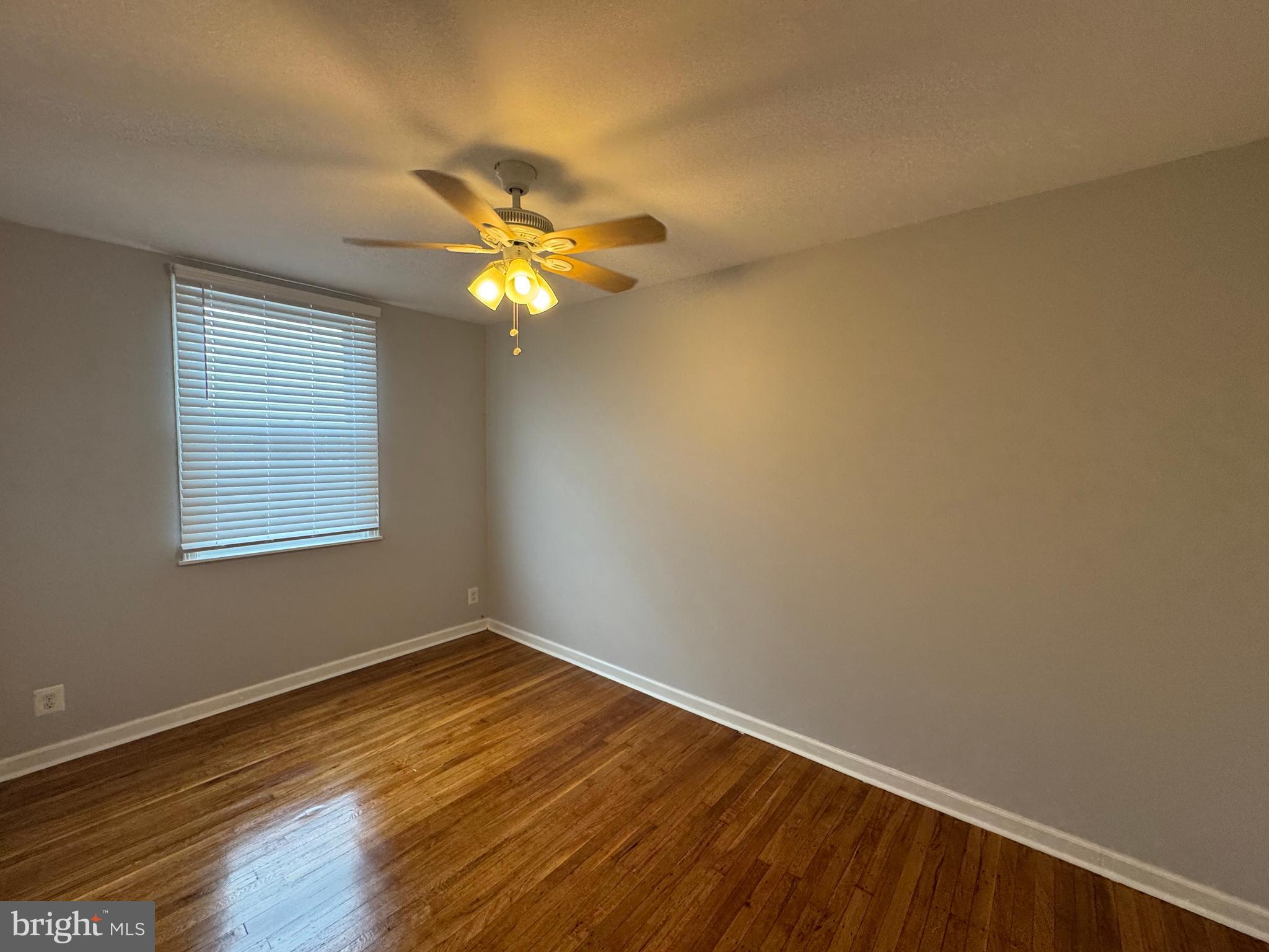 MAYFAIR (WEST) - Residential Lease