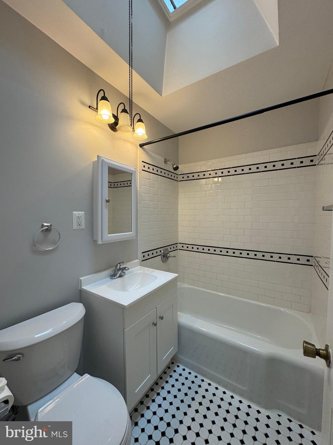 MAYFAIR (WEST) - Residential Lease