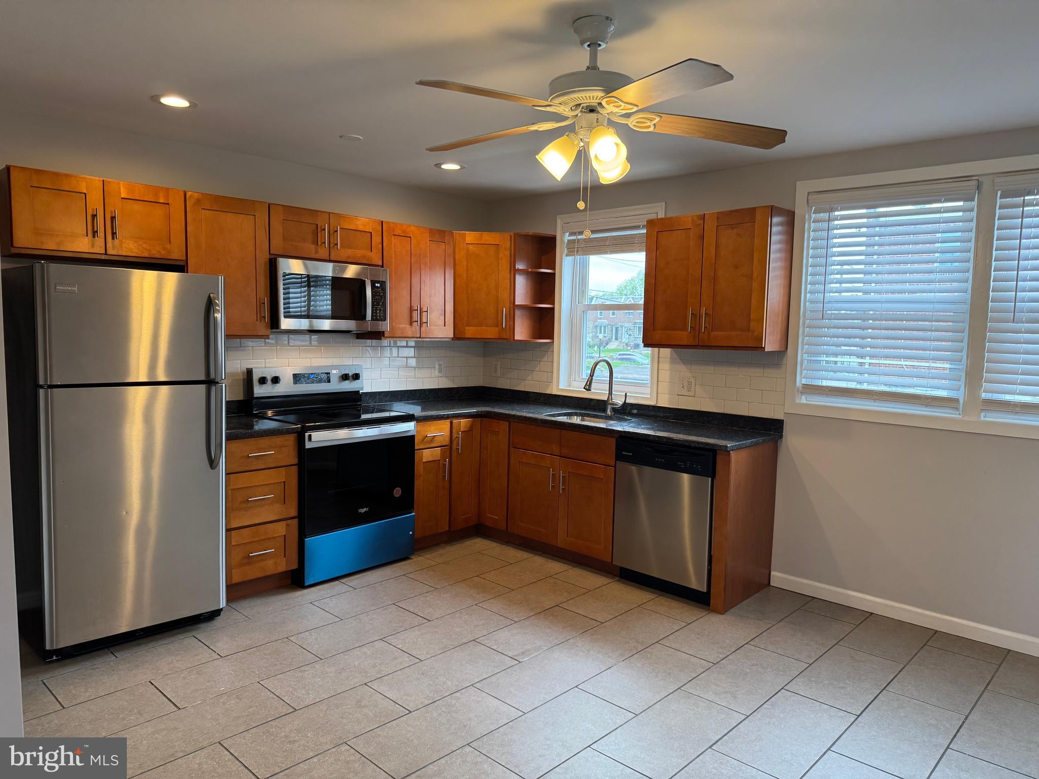 MAYFAIR (WEST) - Residential Lease