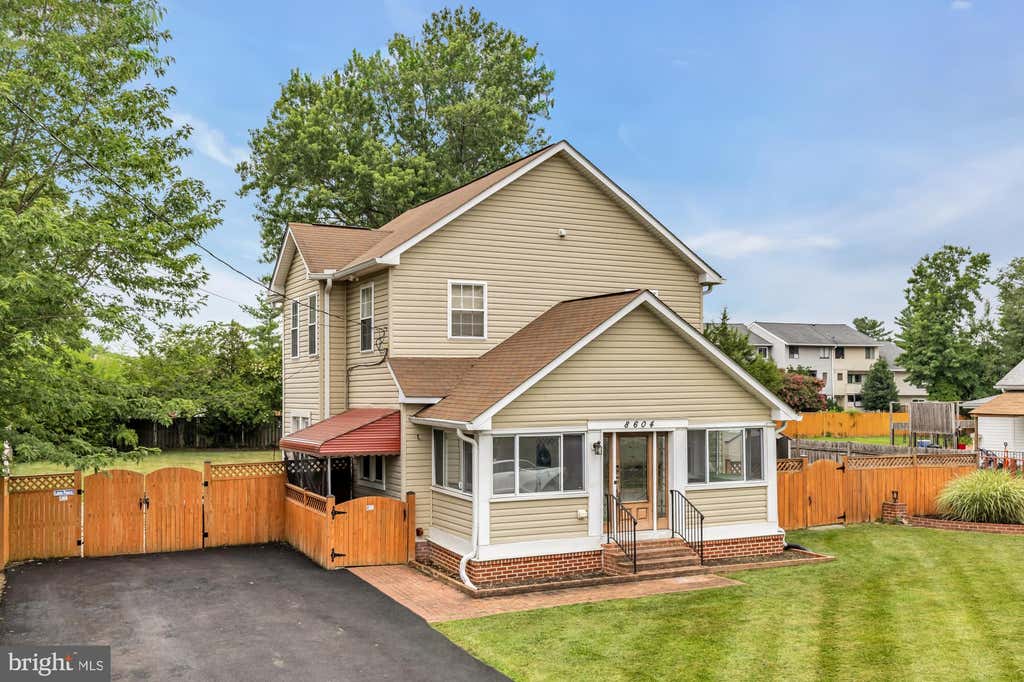 Photo of 8604 Woodlawn Court, ALEXANDRIA, VA 22309 (MLS # VAFX2337970)