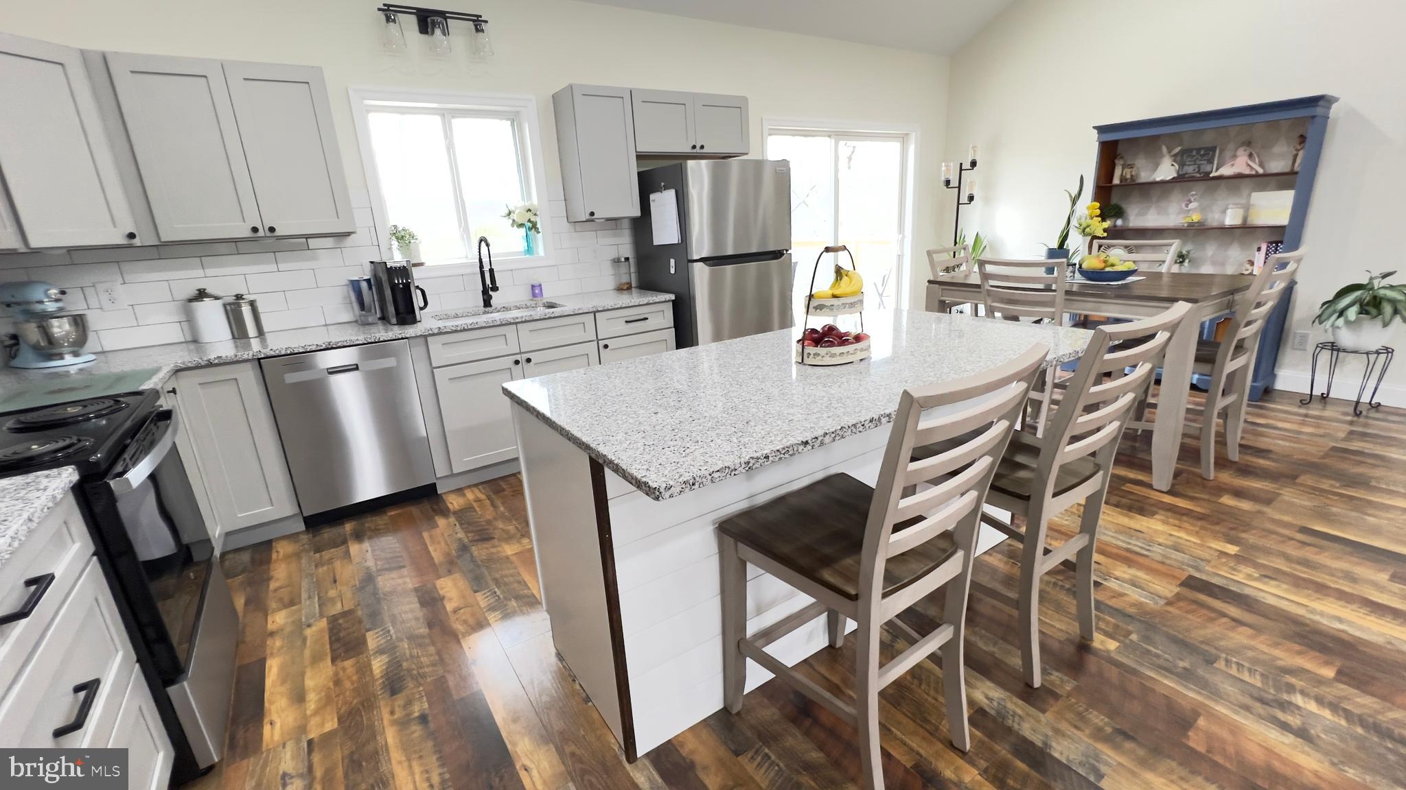 WINDOVER HILLS - Residential