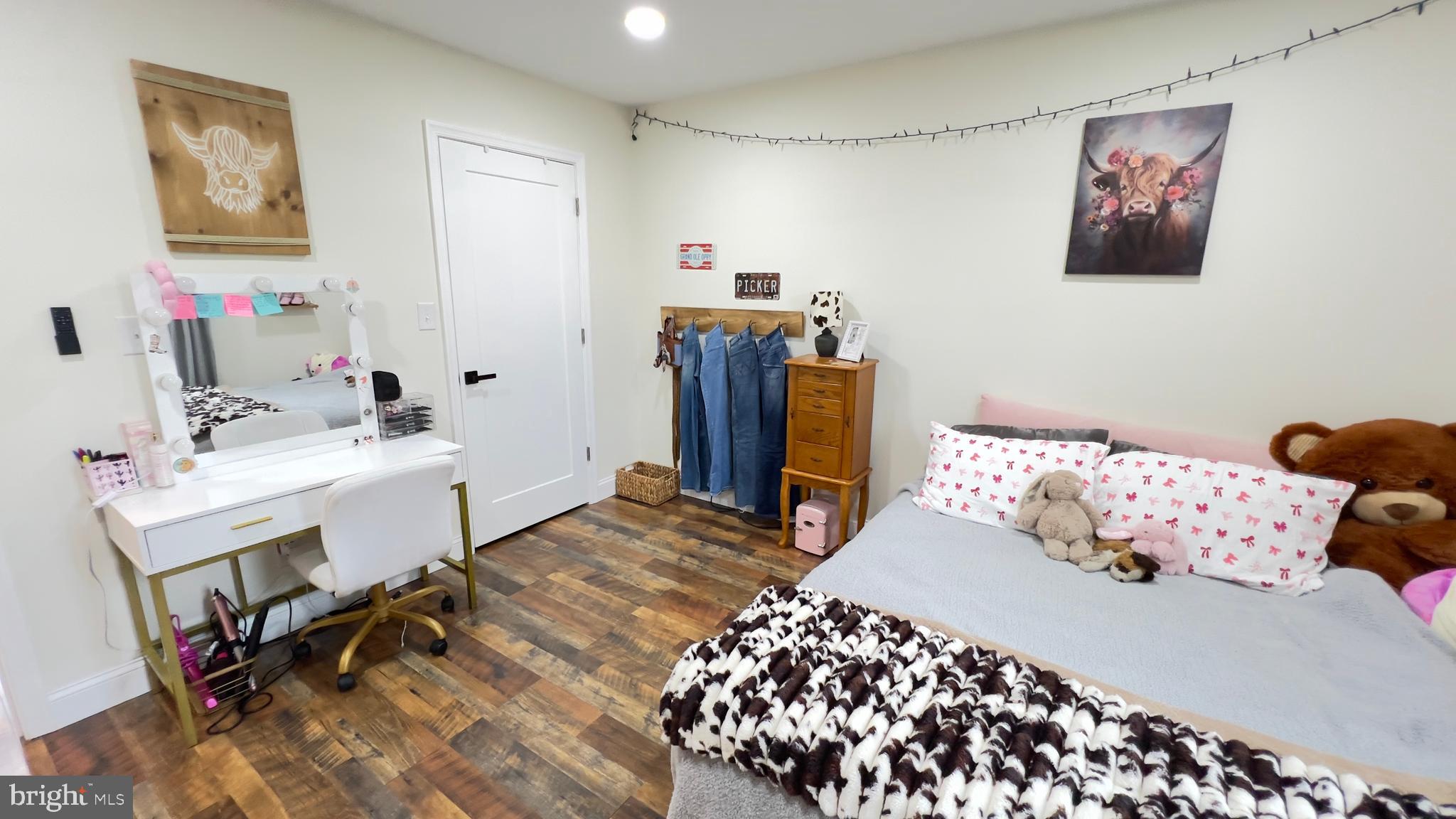 WINDOVER HILLS - Residential