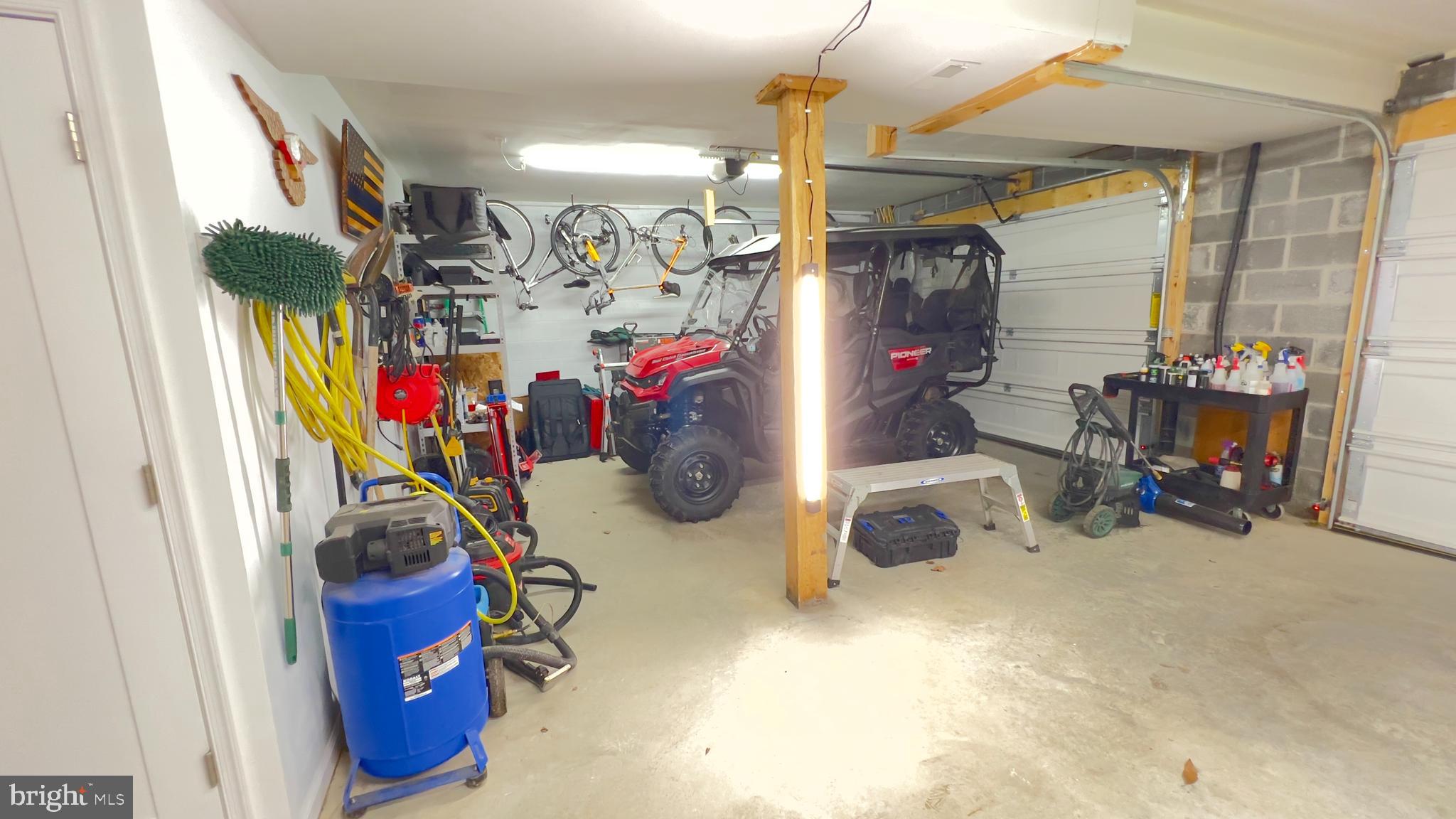 WINDOVER HILLS - Residential