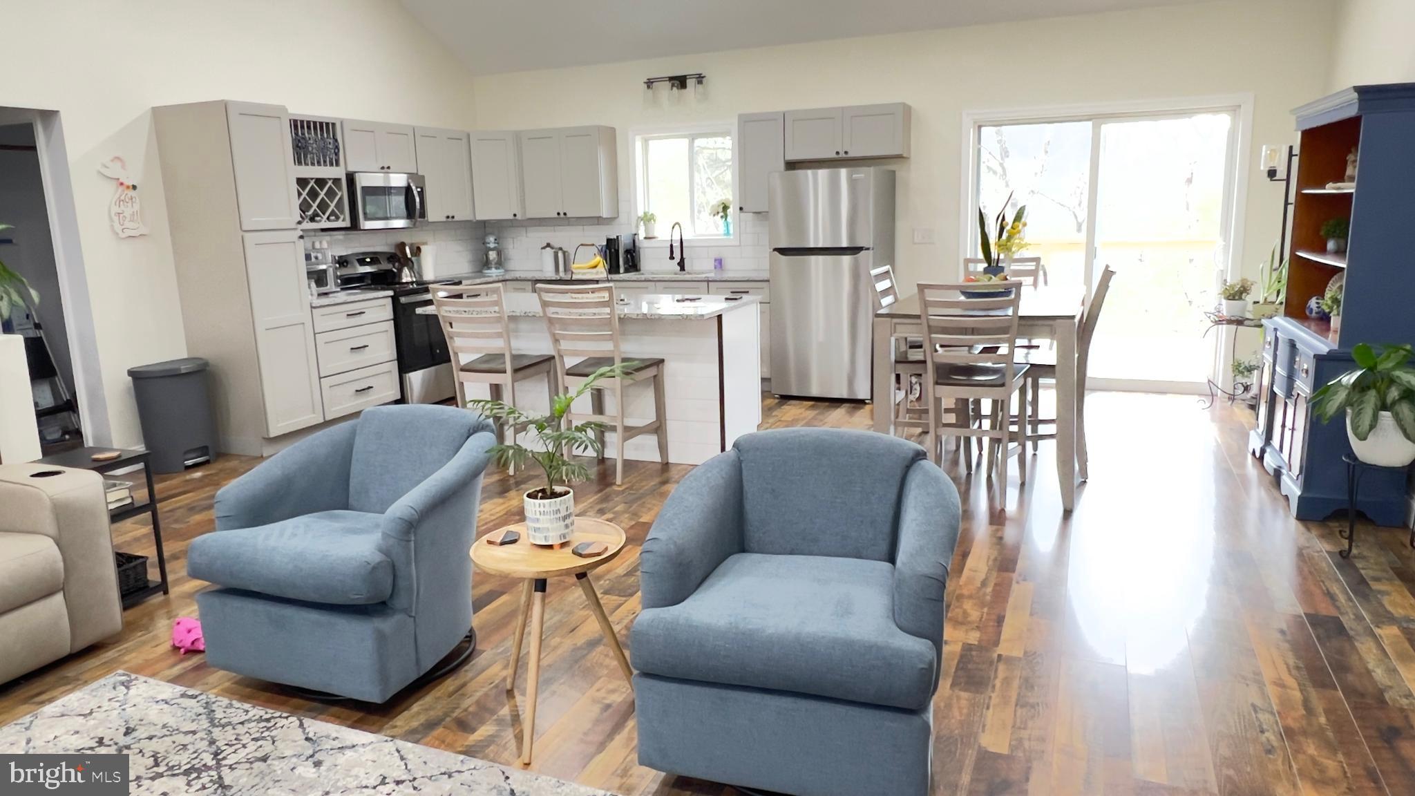 WINDOVER HILLS - Residential