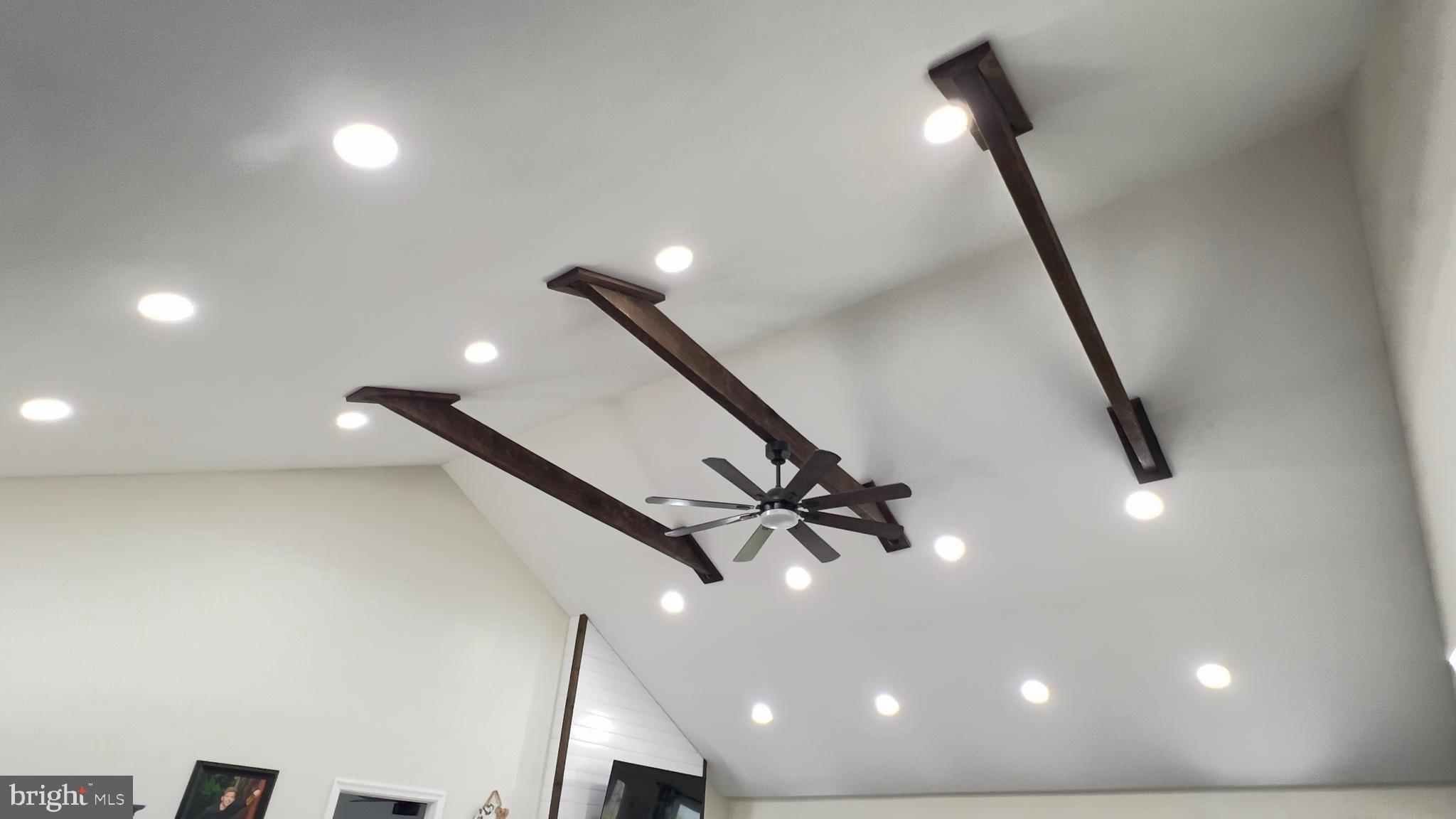 WINDOVER HILLS - Residential