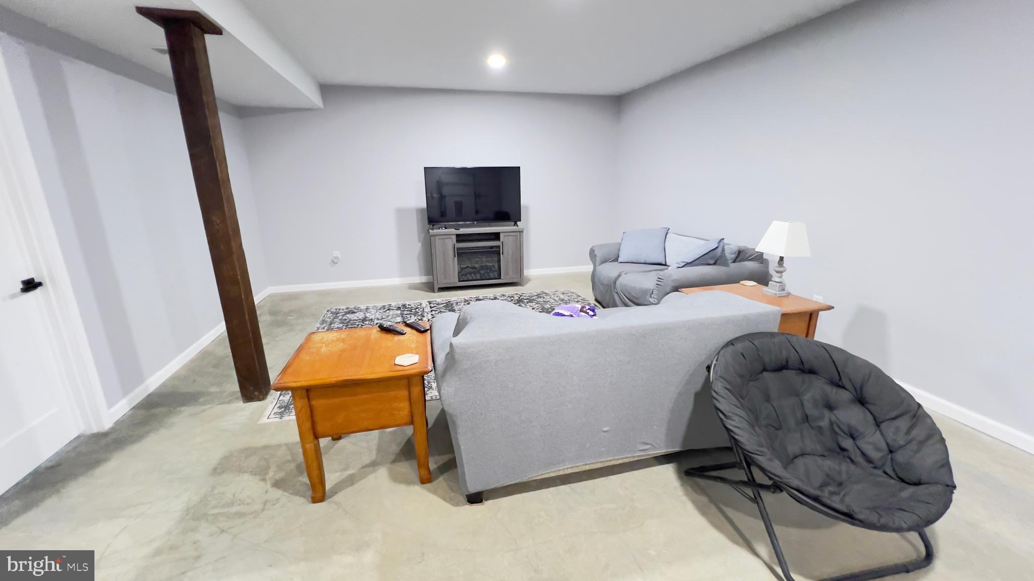 WINDOVER HILLS - Residential