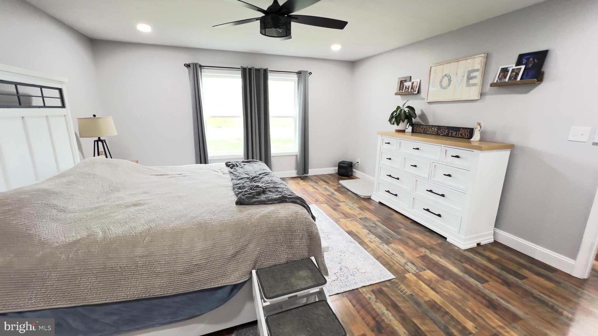 WINDOVER HILLS - Residential