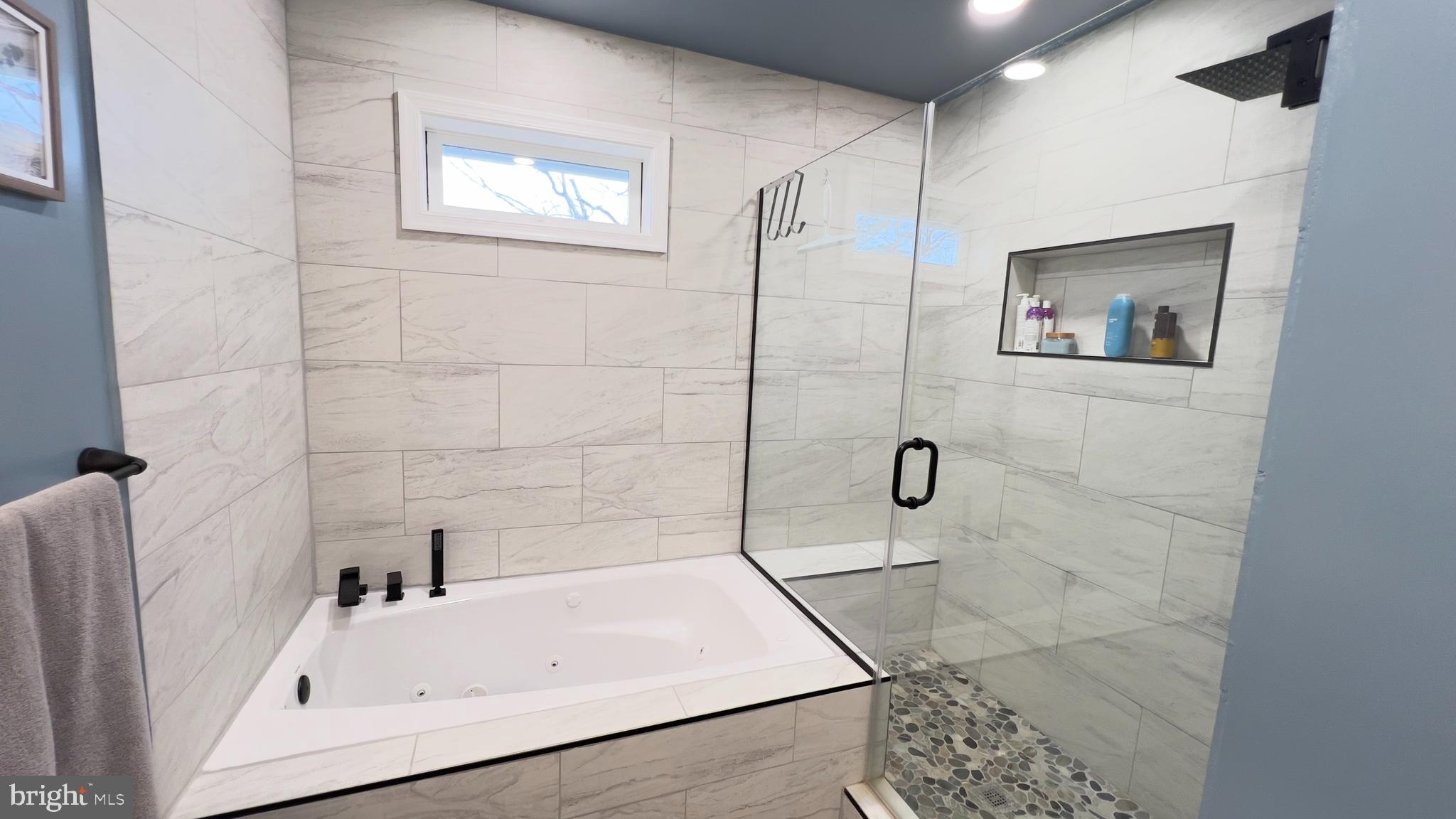 WINDOVER HILLS - Residential