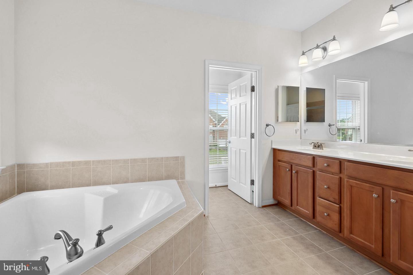 LINTON CREST - Residential Lease