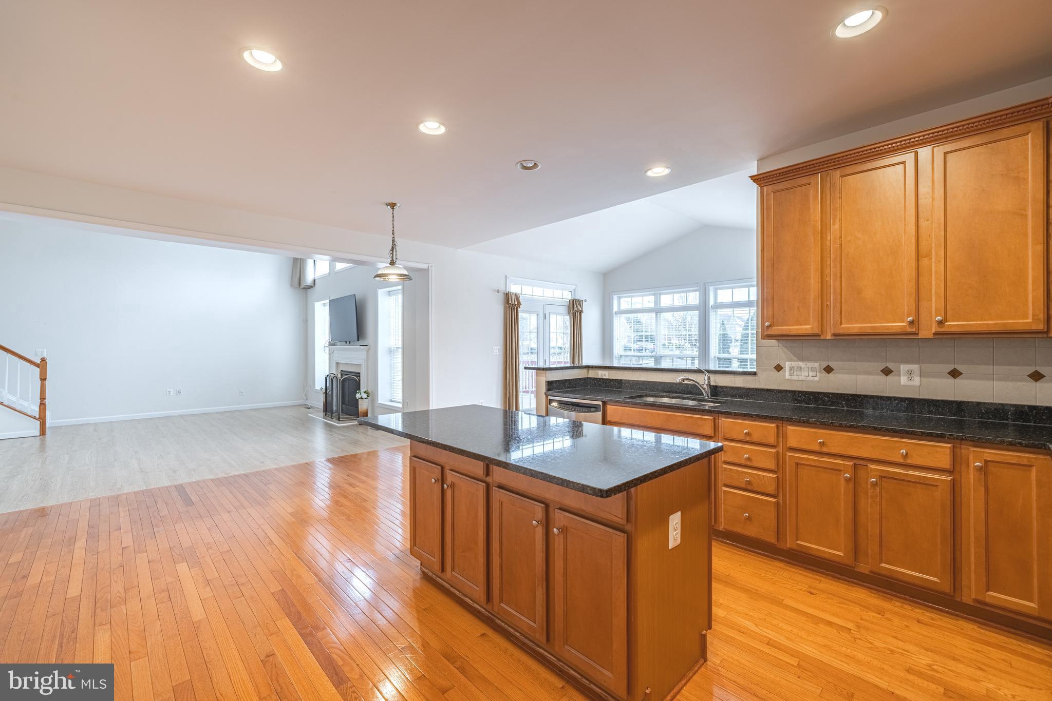 LINTON CREST - Residential Lease