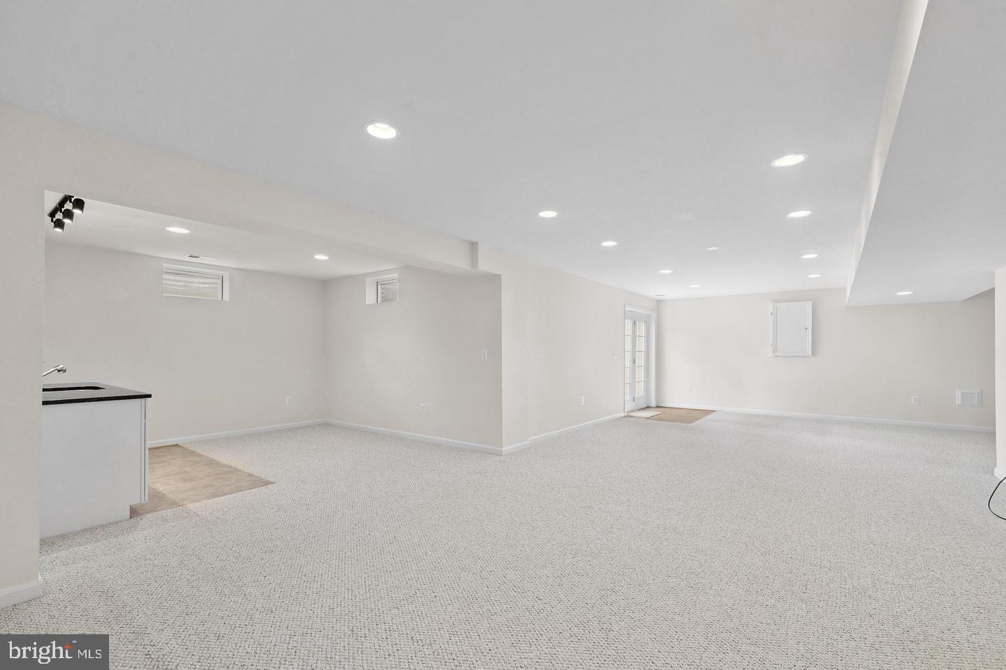 LINTON CREST - Residential Lease