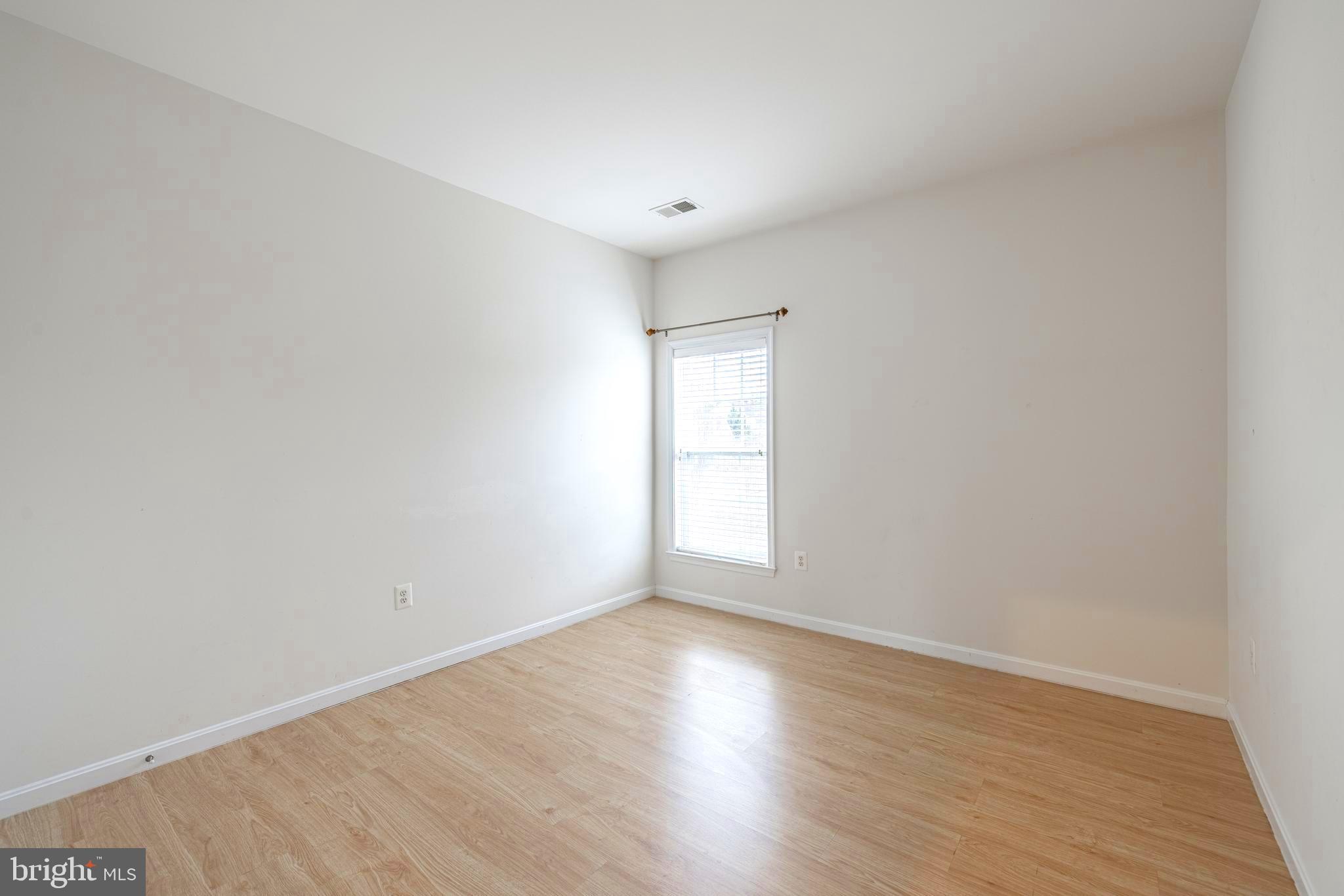 LINTON CREST - Residential Lease