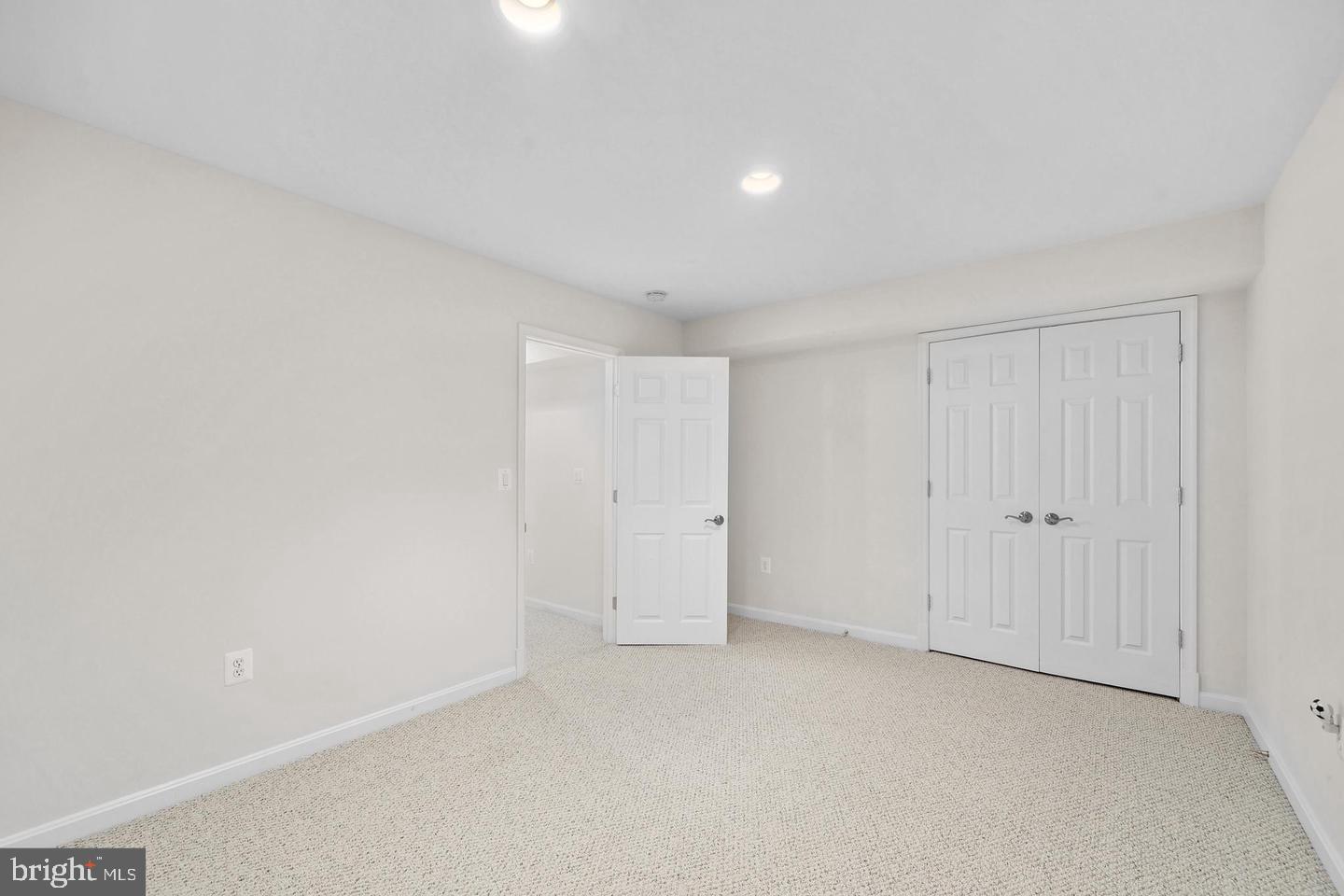 LINTON CREST - Residential Lease