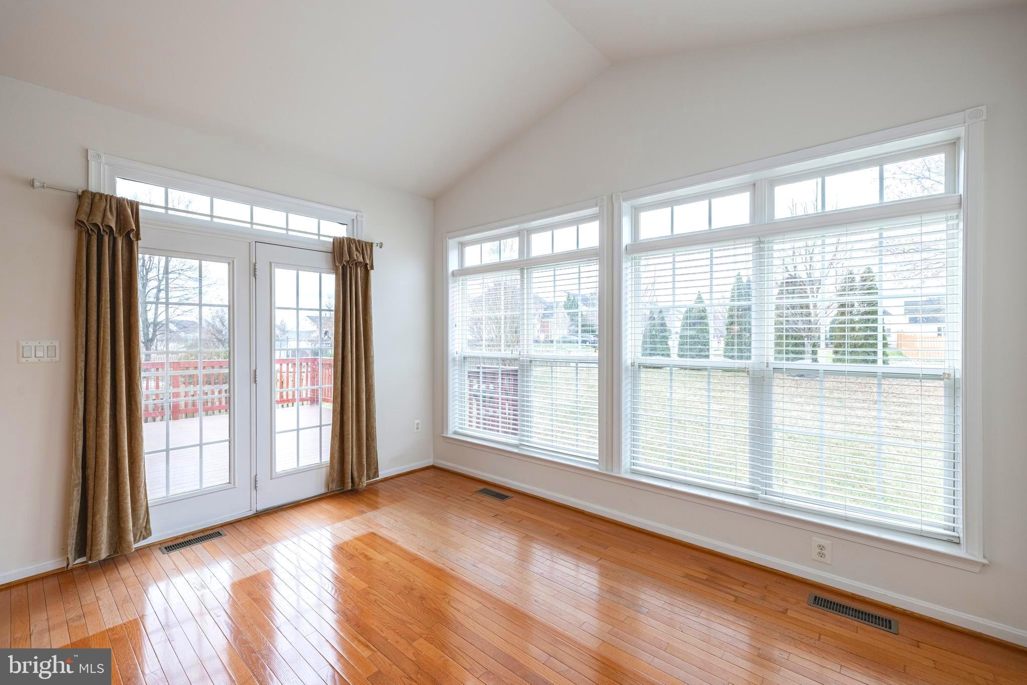 LINTON CREST - Residential Lease