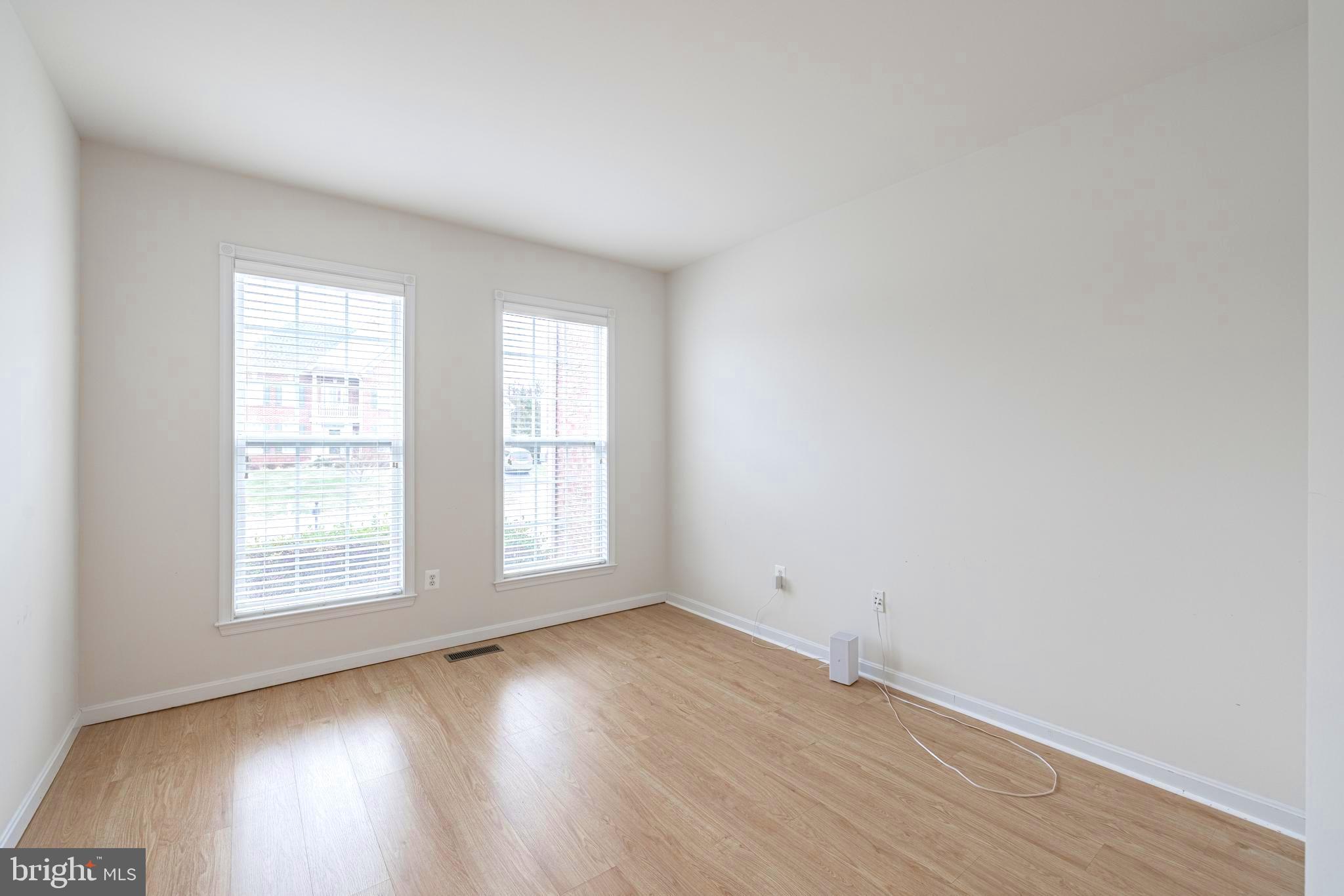 LINTON CREST - Residential Lease