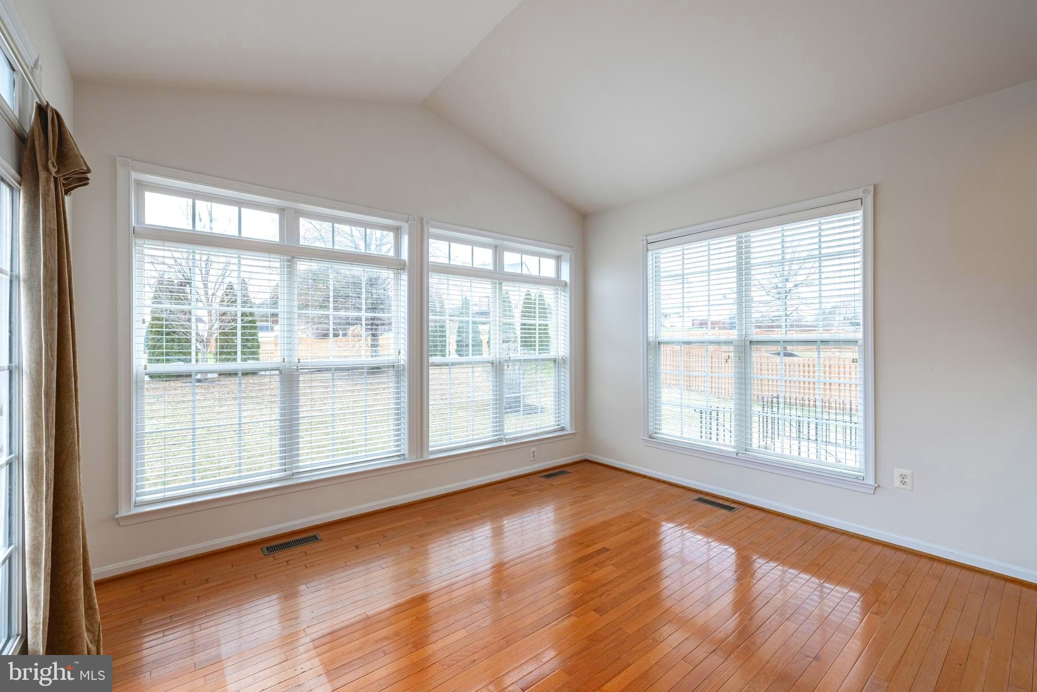 LINTON CREST - Residential Lease