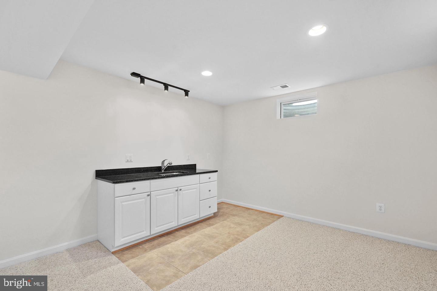 LINTON CREST - Residential Lease