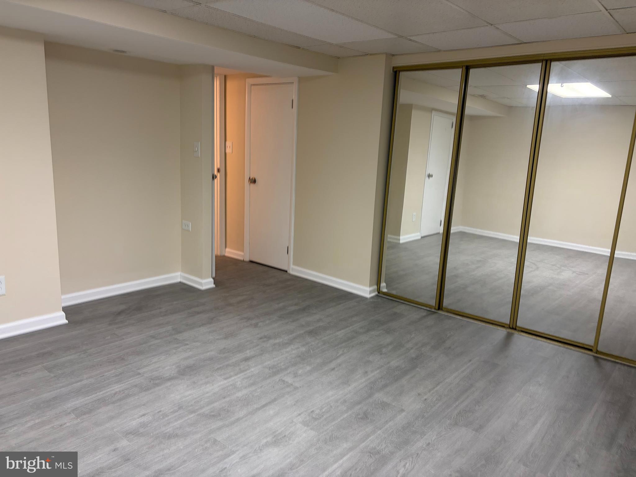 KINGS COURT - Residential