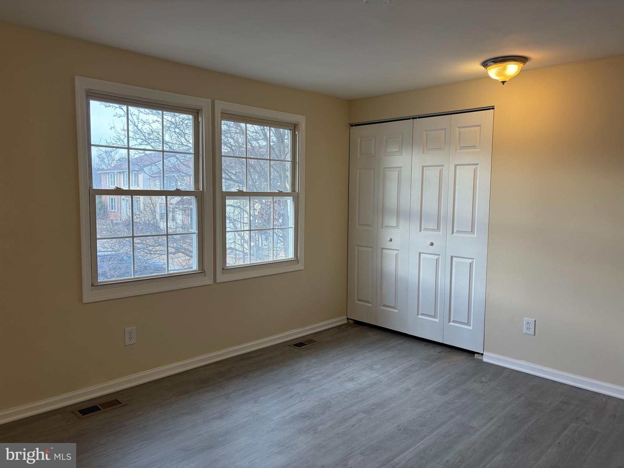 KINGS COURT - Residential