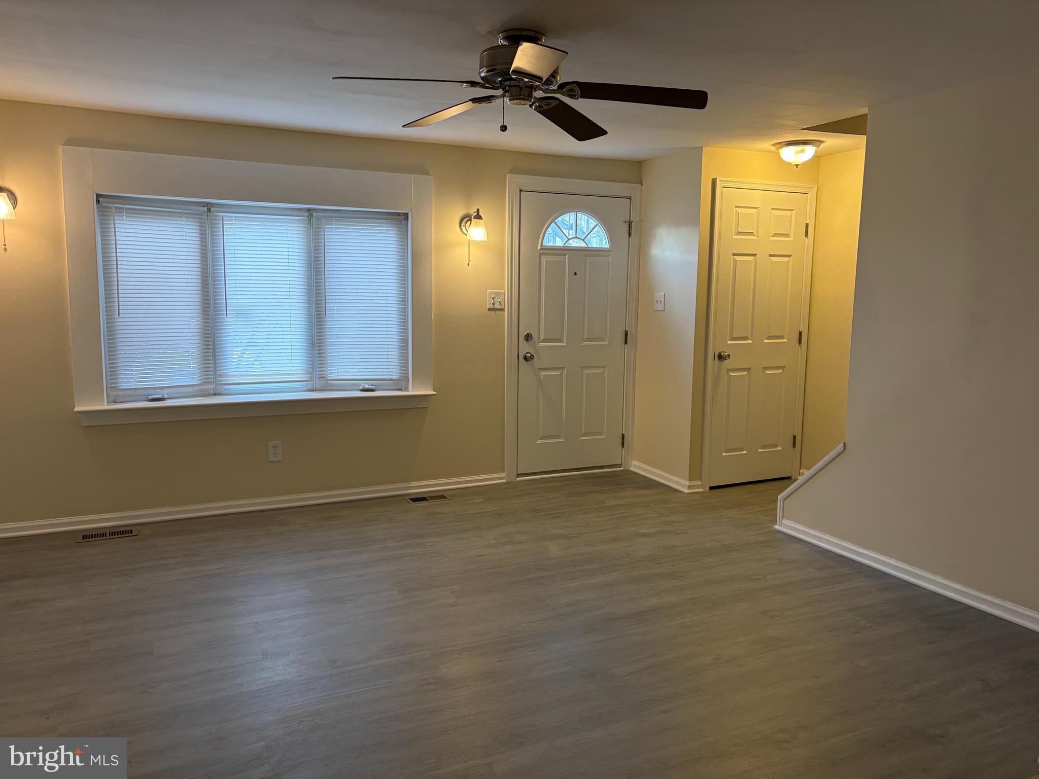 KINGS COURT - Residential