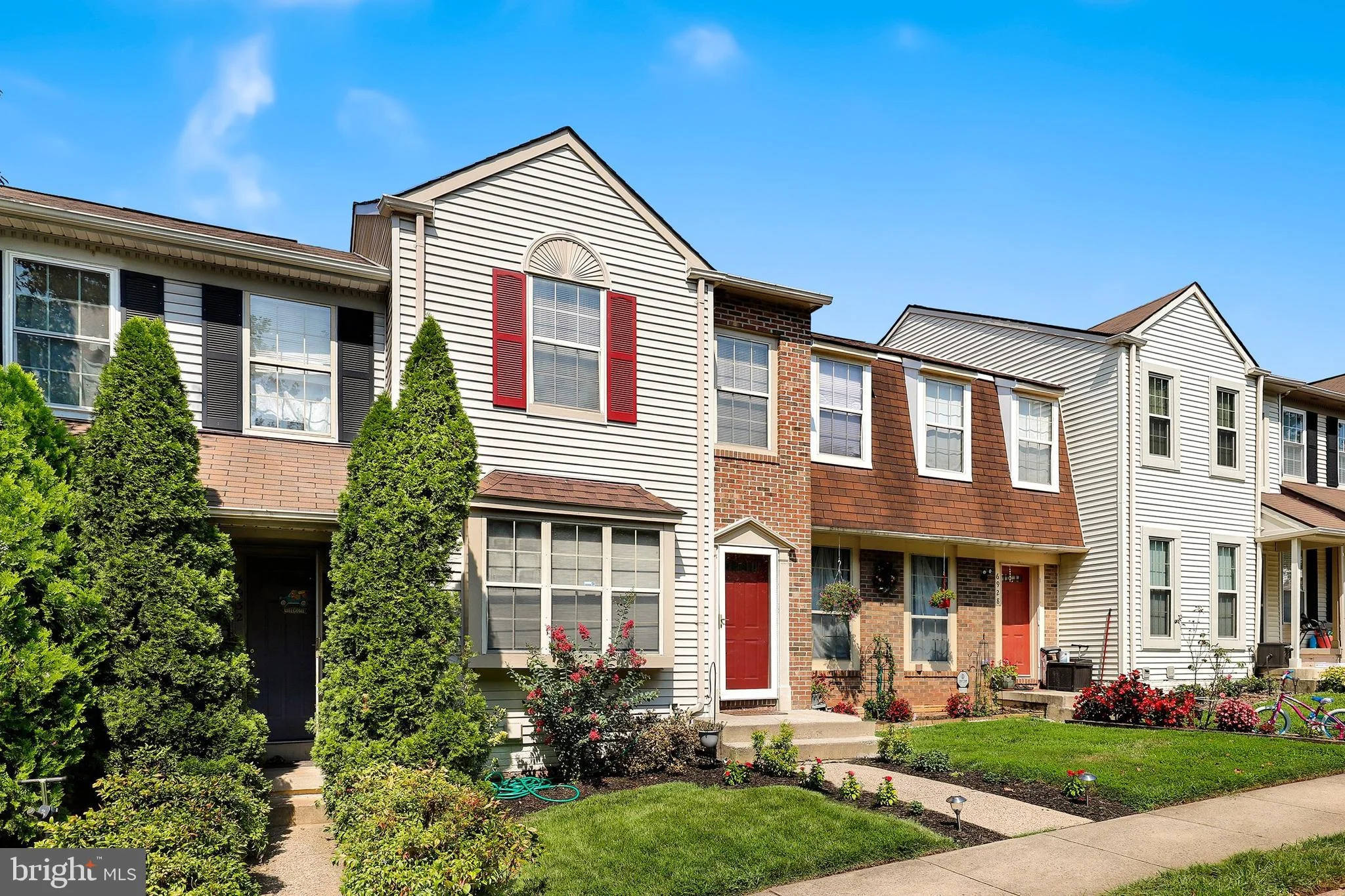 6930 Hovingham Court, Centreville, VA 20121