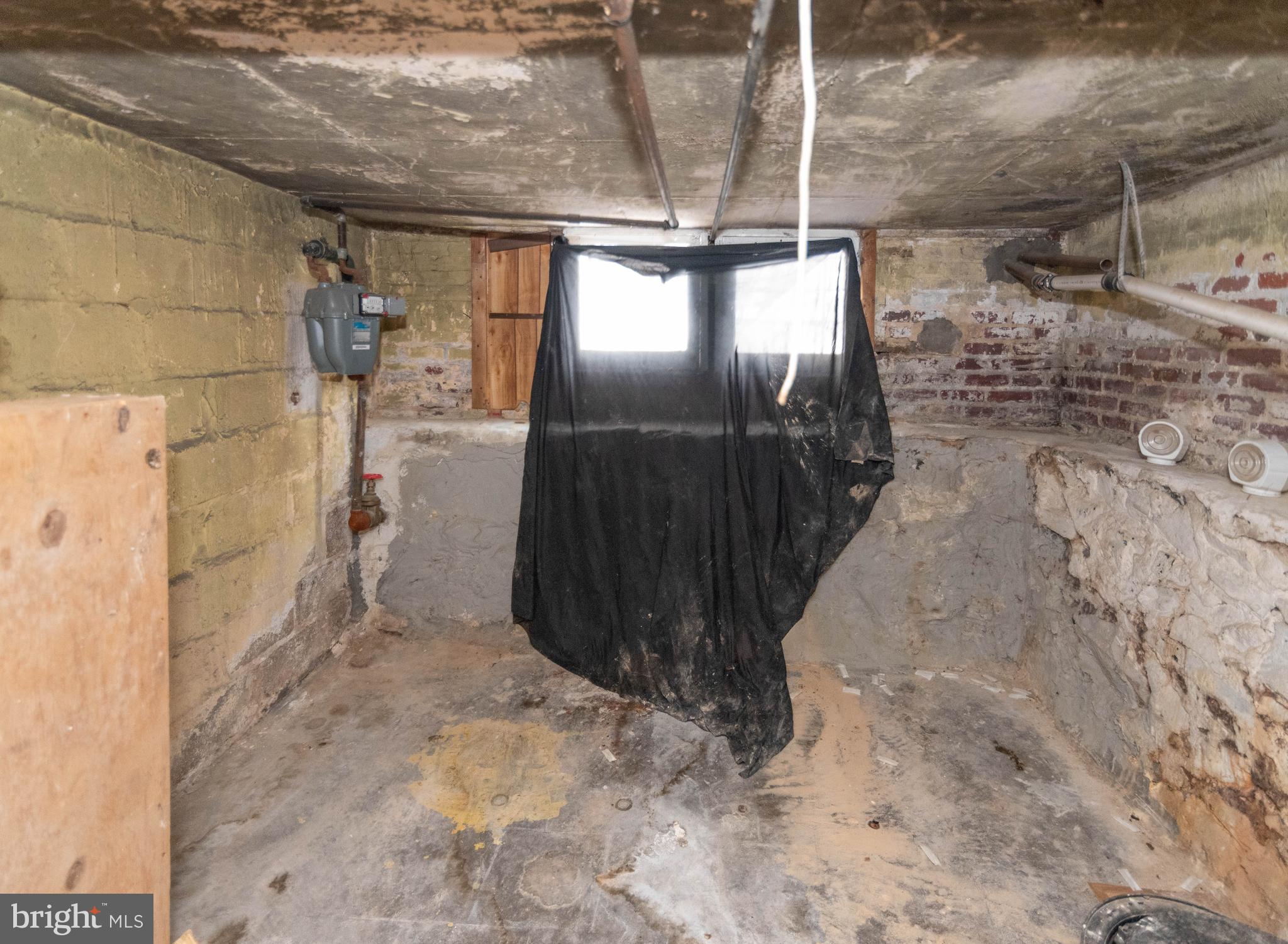 EAST BALTIMORE MIDWAY - Residential