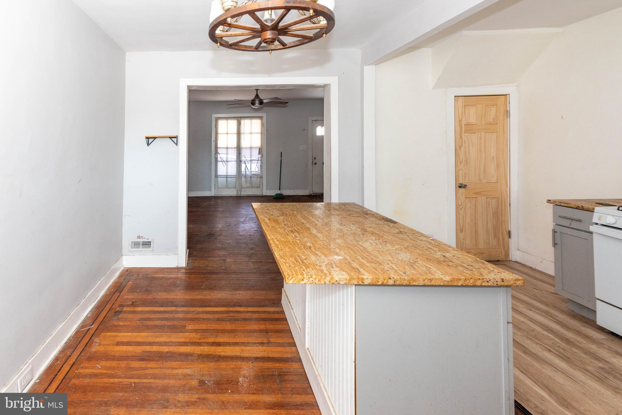 EAST BALTIMORE MIDWAY - Residential