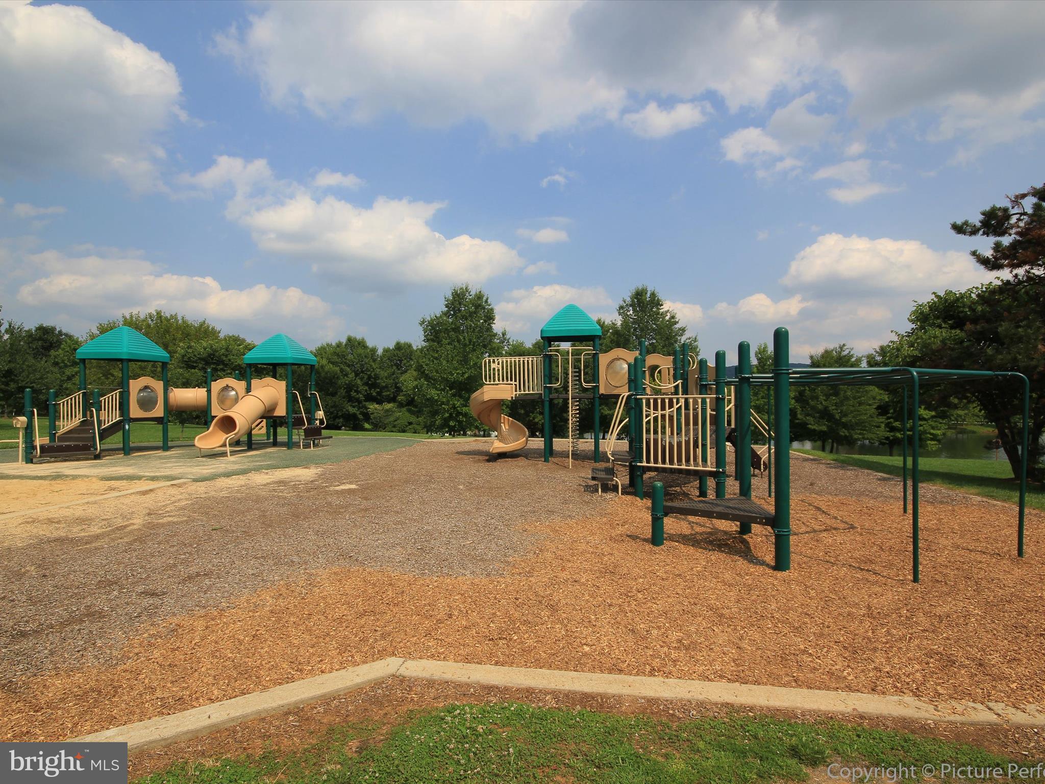 BROOKRIDGE SOUTH - Residential