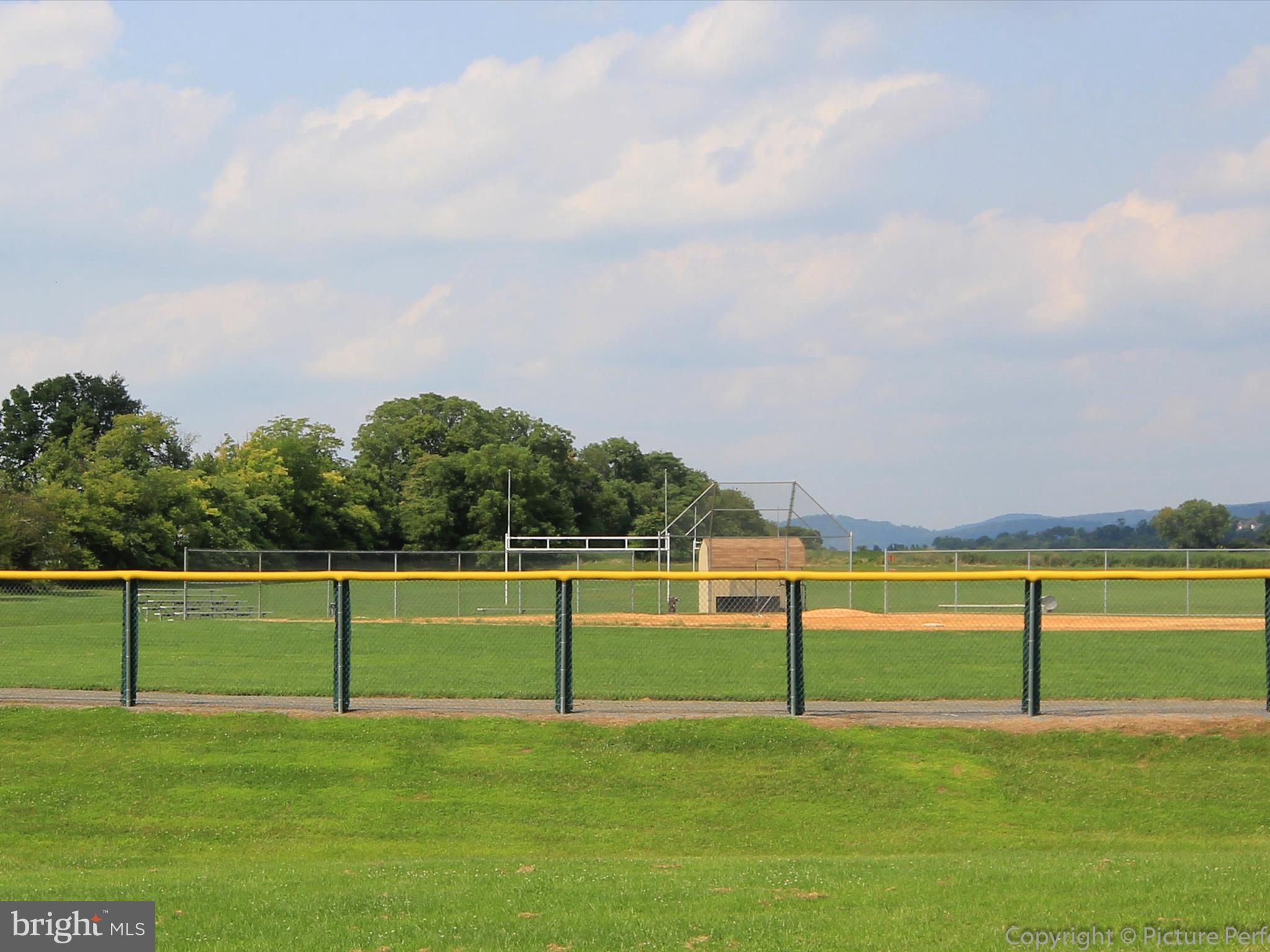 BROOKRIDGE SOUTH - Residential