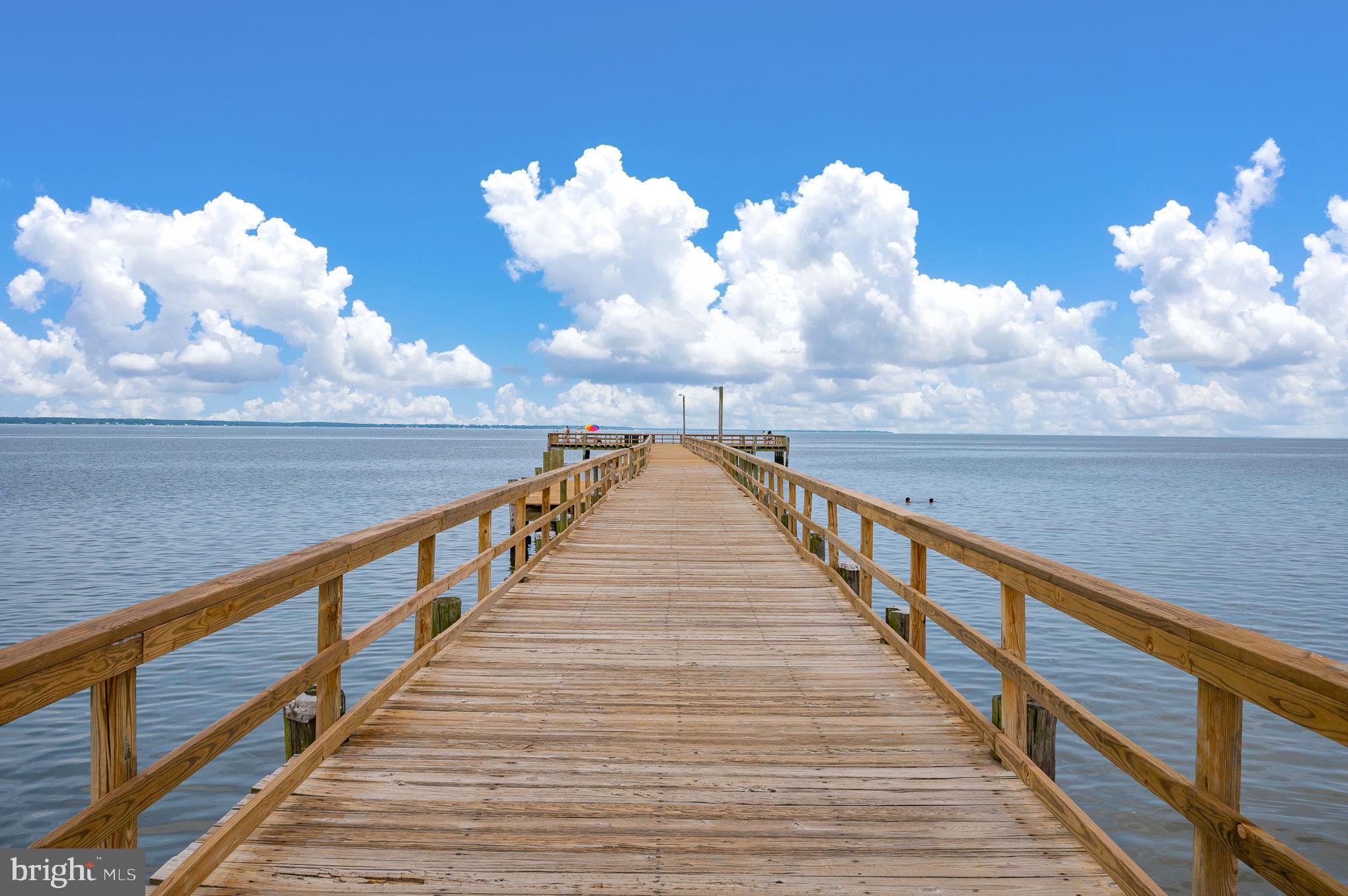 COLONIAL BEACH - Residential