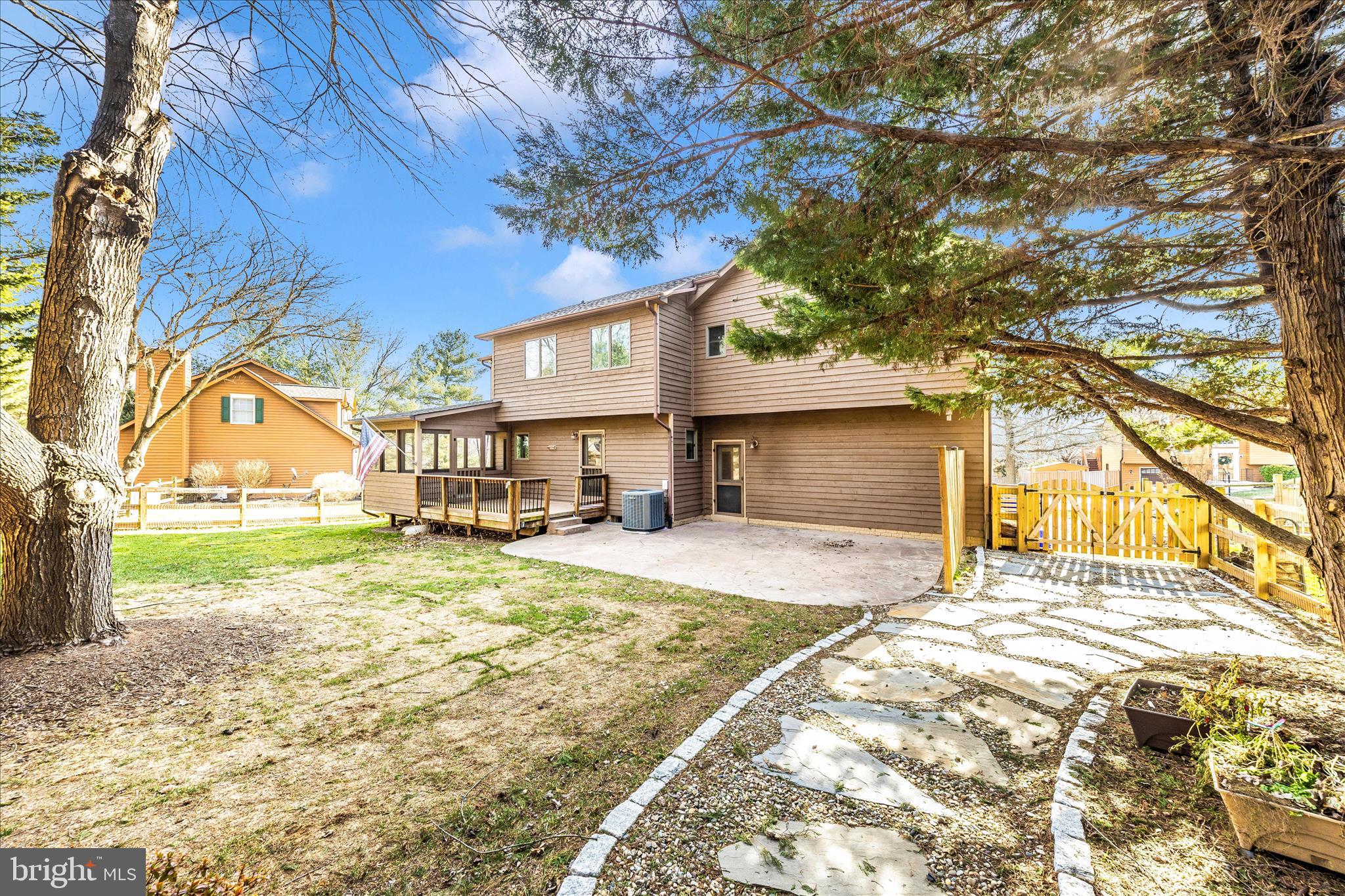 THE MEADOWS - Residential