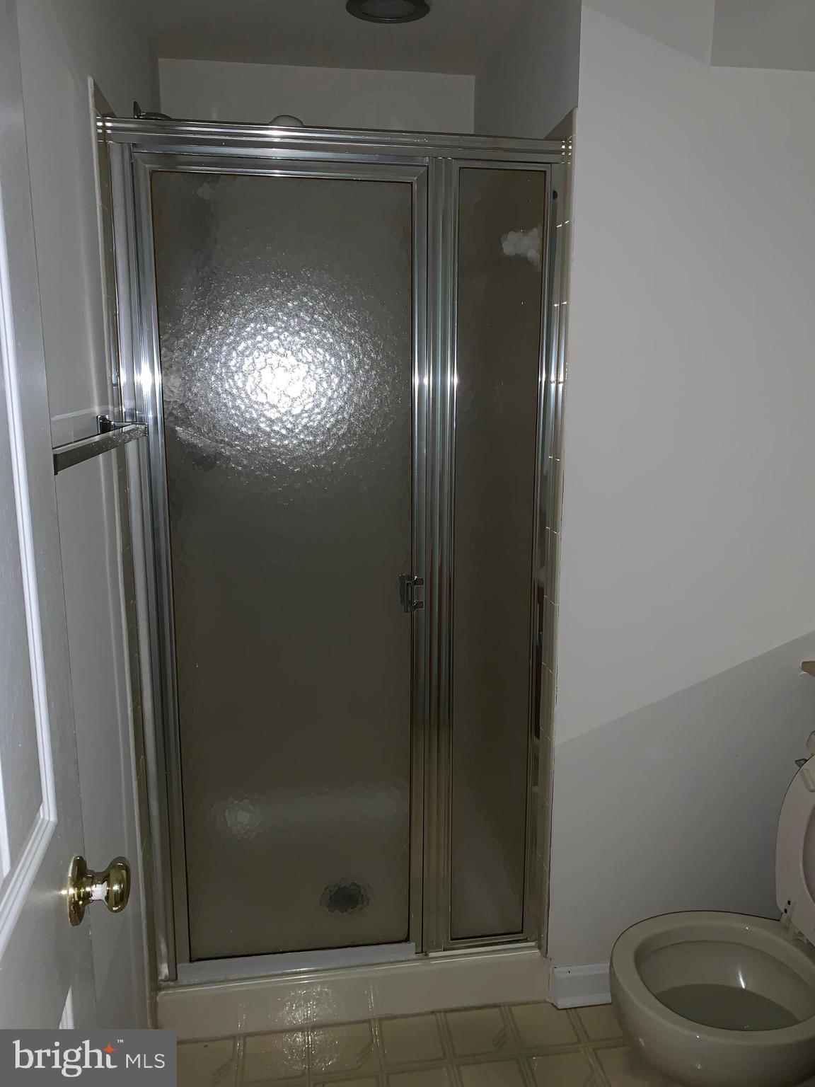 WOODGATE MANOR - Residential Lease