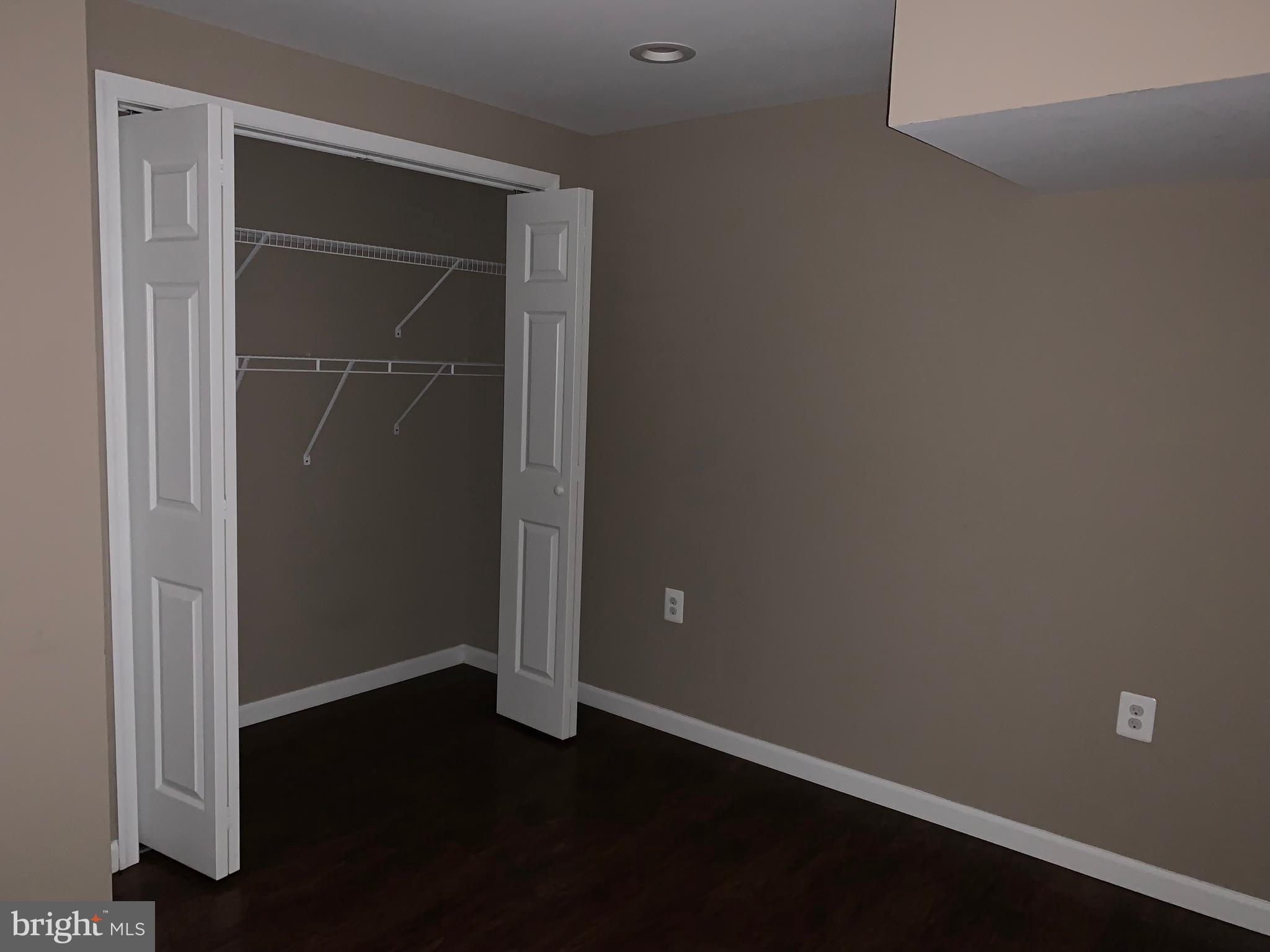 WOODGATE MANOR - Residential Lease