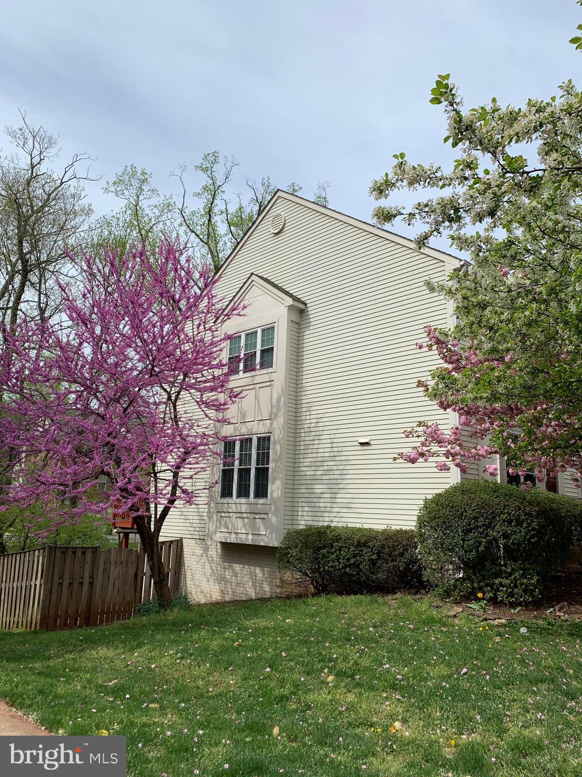 WOODGATE MANOR - Residential Lease