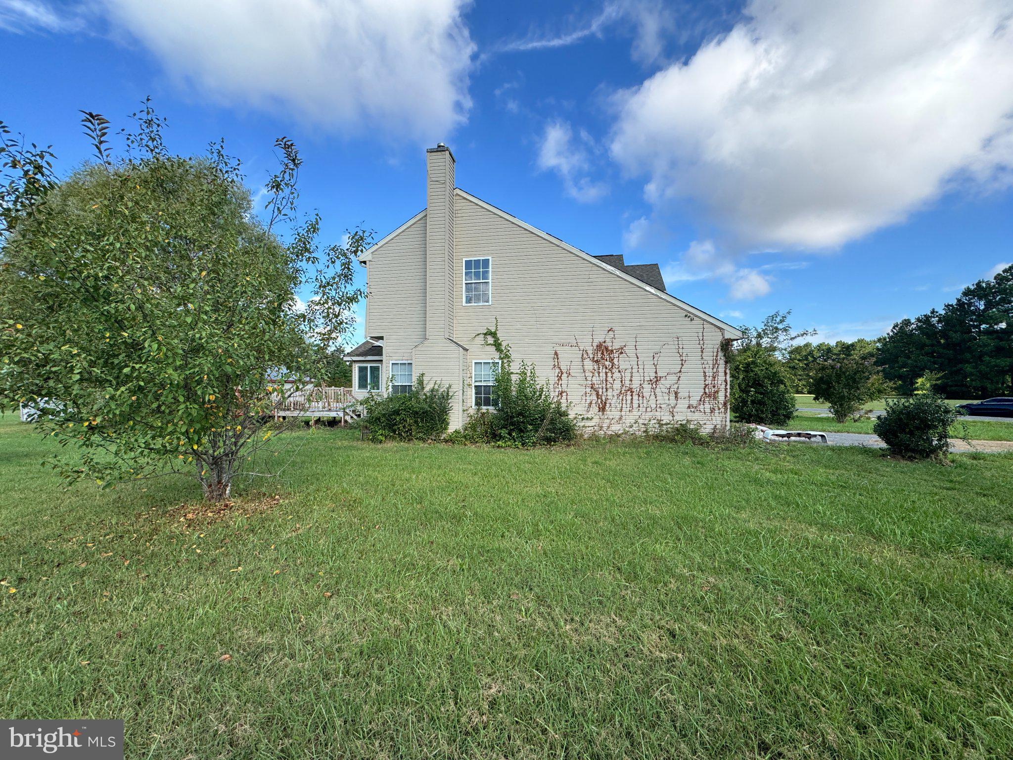4409 ROLLING ACRES DRIVE