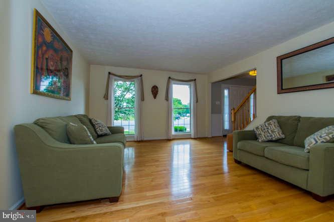 LEESWOOD GARTH - Residential