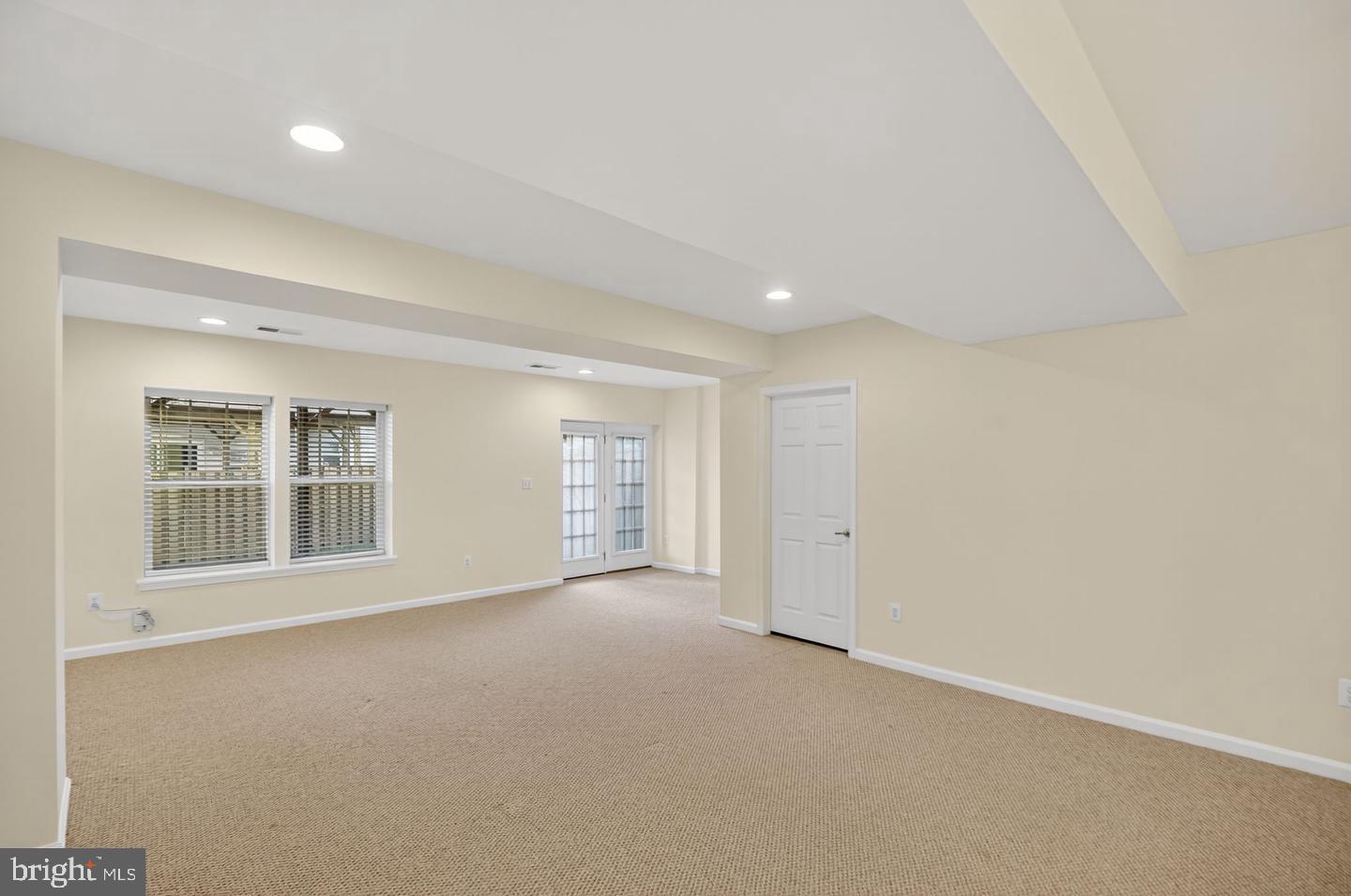 VILLAGES OF WELLINGTON - Residential