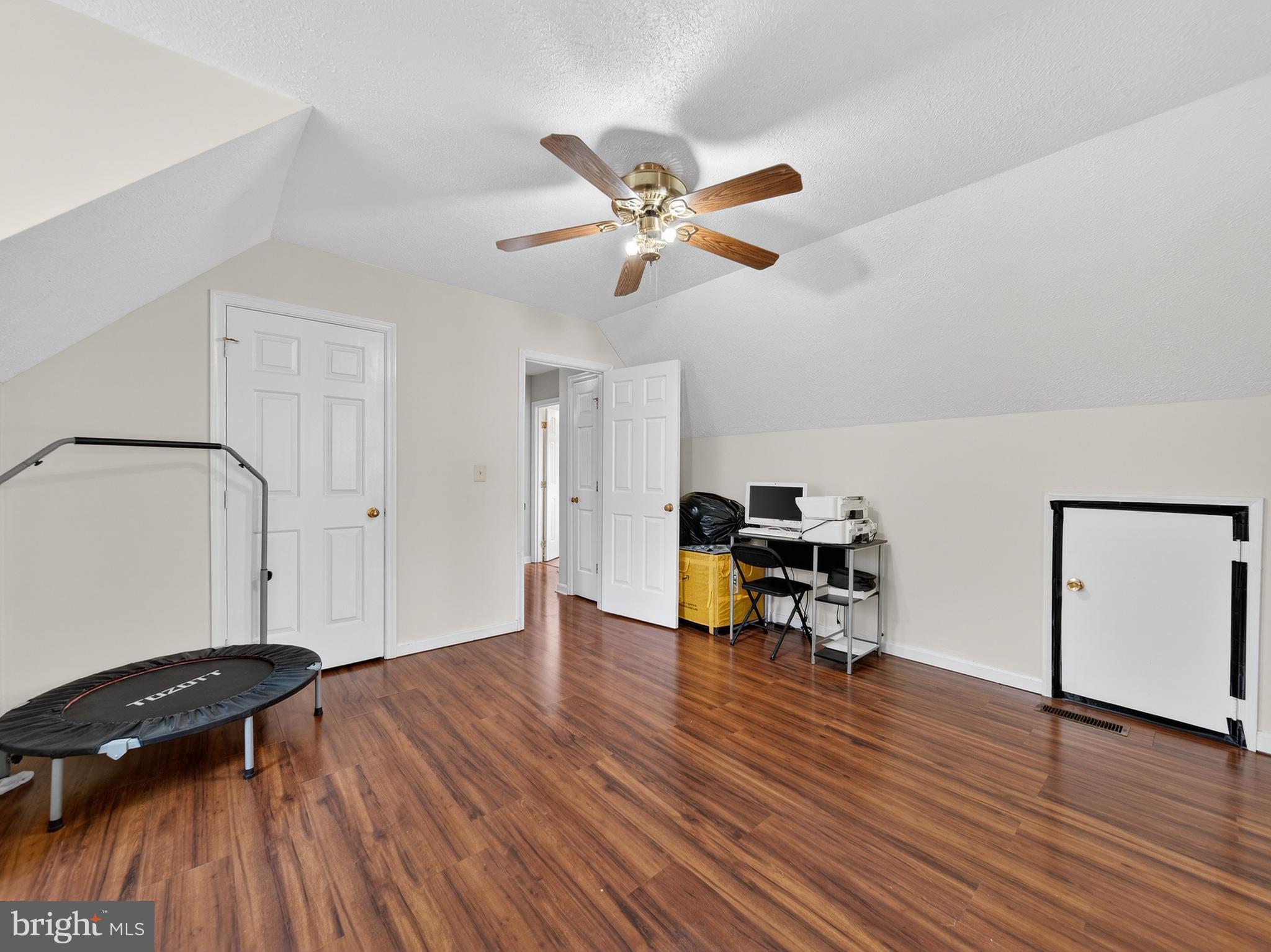 CARDINAL MEADOWS - Residential