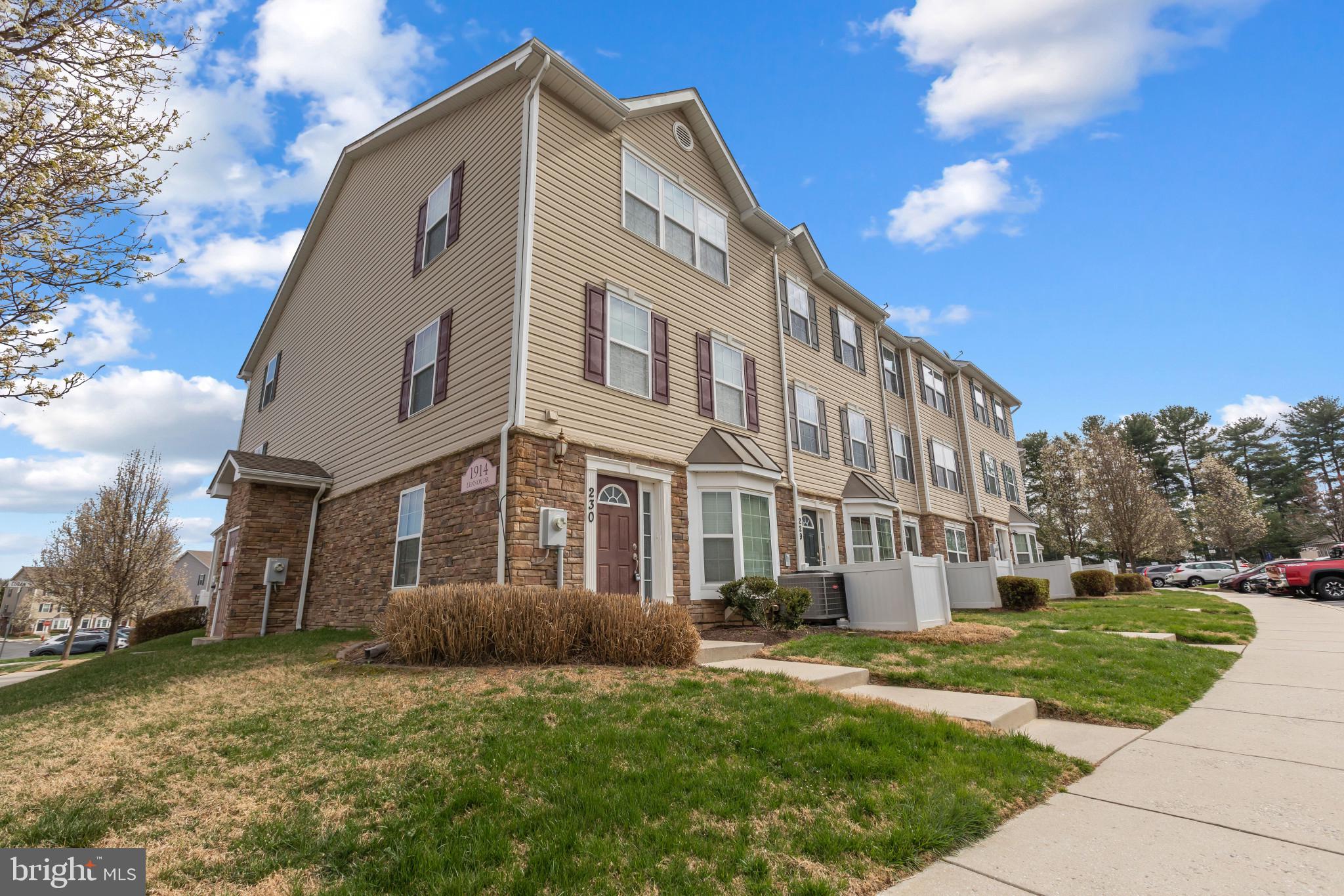 RESERVOIR RIDGE - Residential