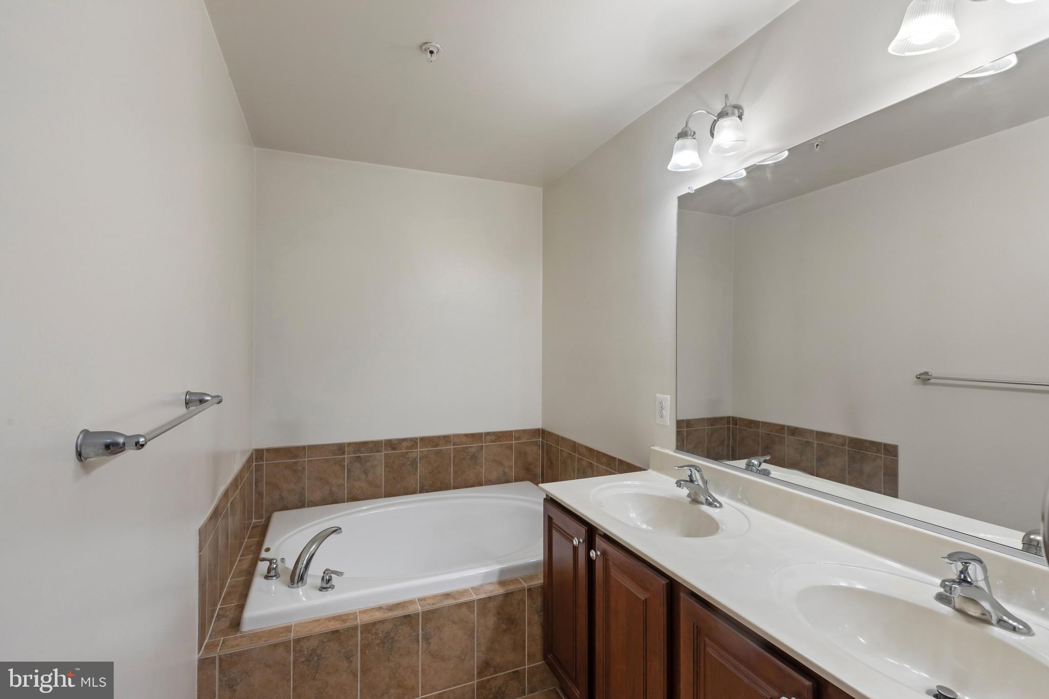 RESERVOIR RIDGE - Residential