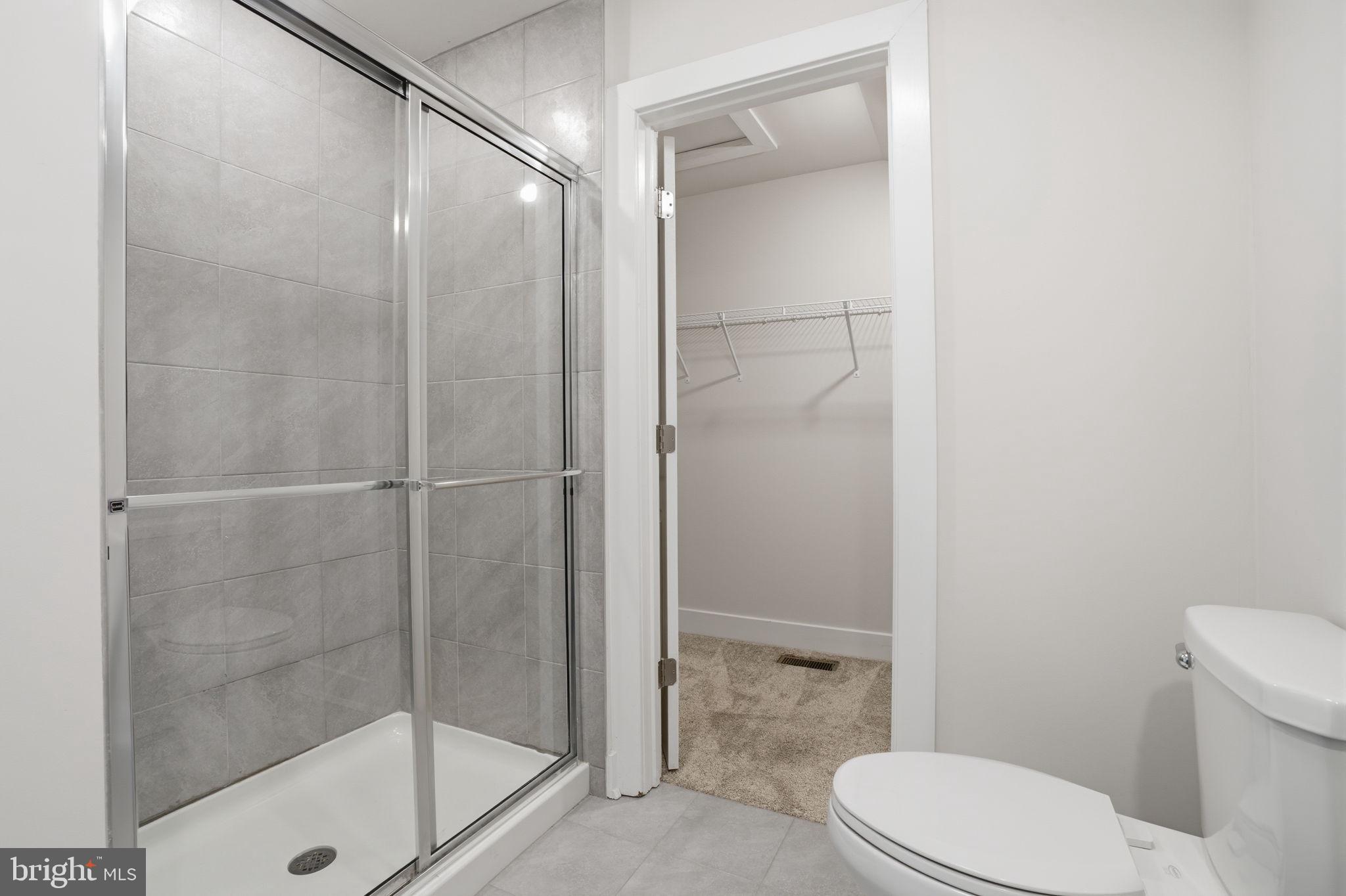 WATERSIDE - Residential