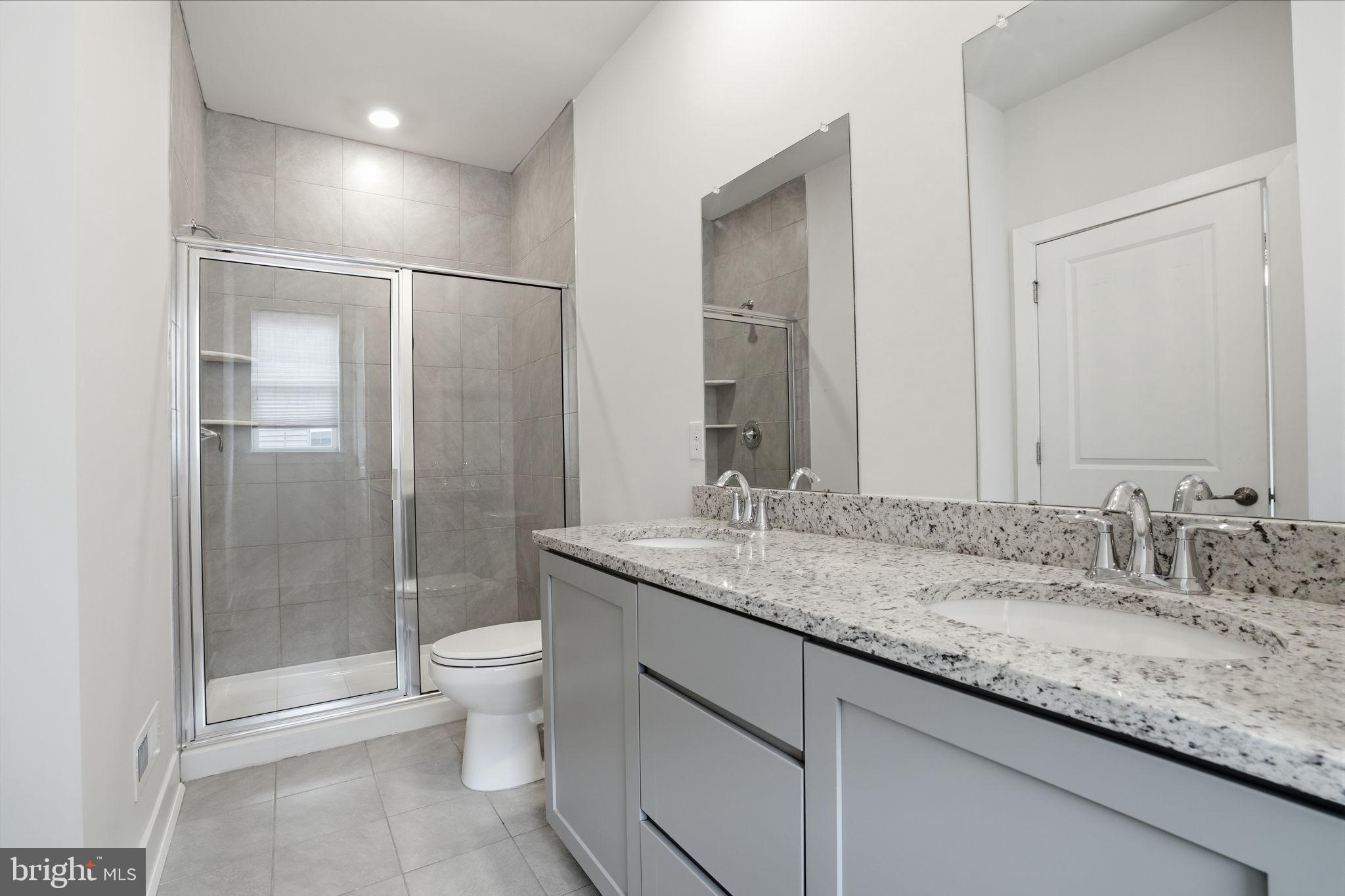 WATERSIDE - Residential