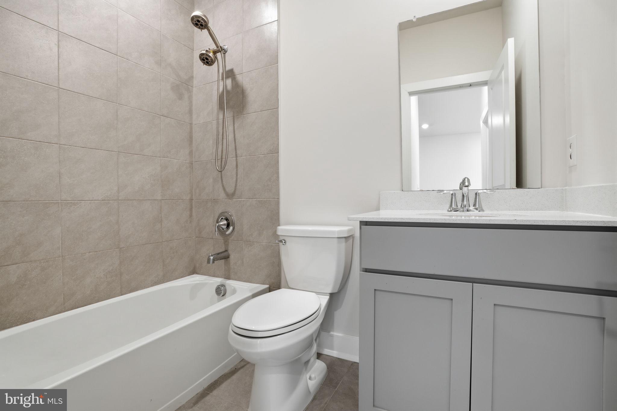 WATERSIDE - Residential