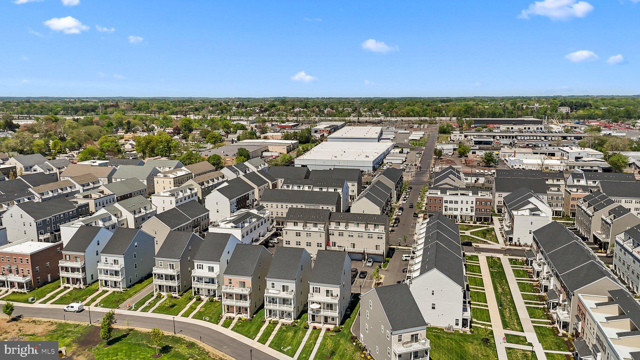 WATERSIDE - Residential