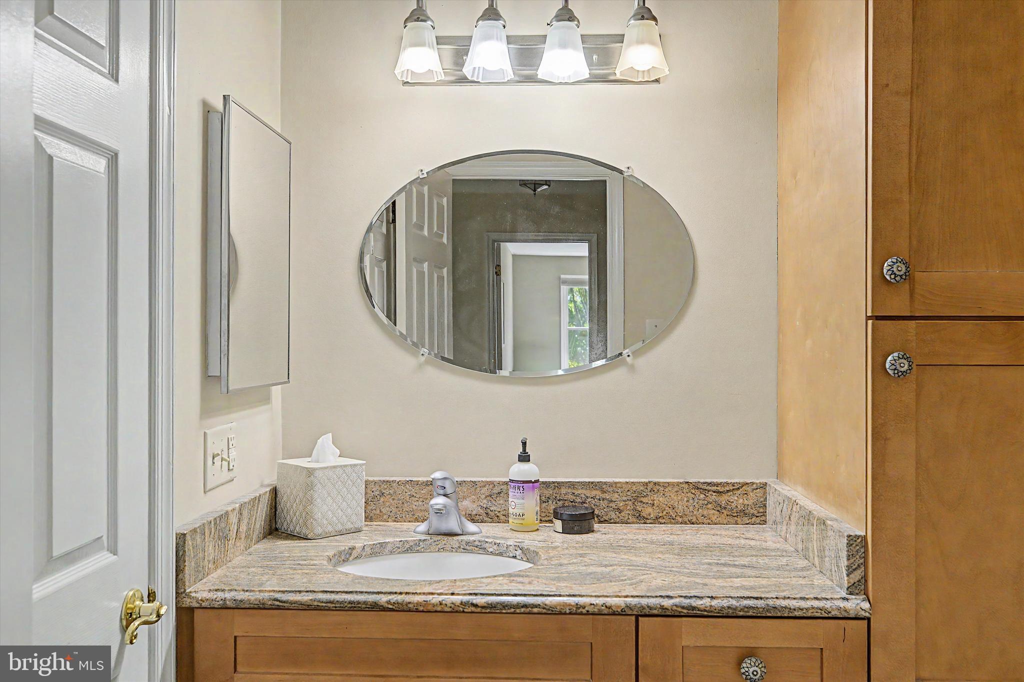 FIELDSTONE - Residential